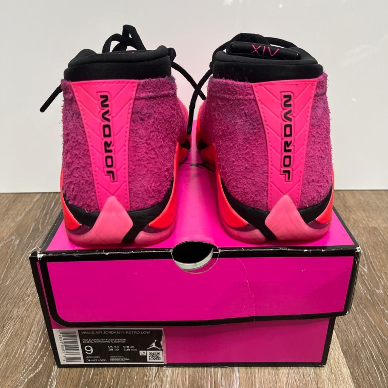 Jordan Brand shocking pink 14s Size US 7.5 / EU 40-41 - 5 Thumbnail