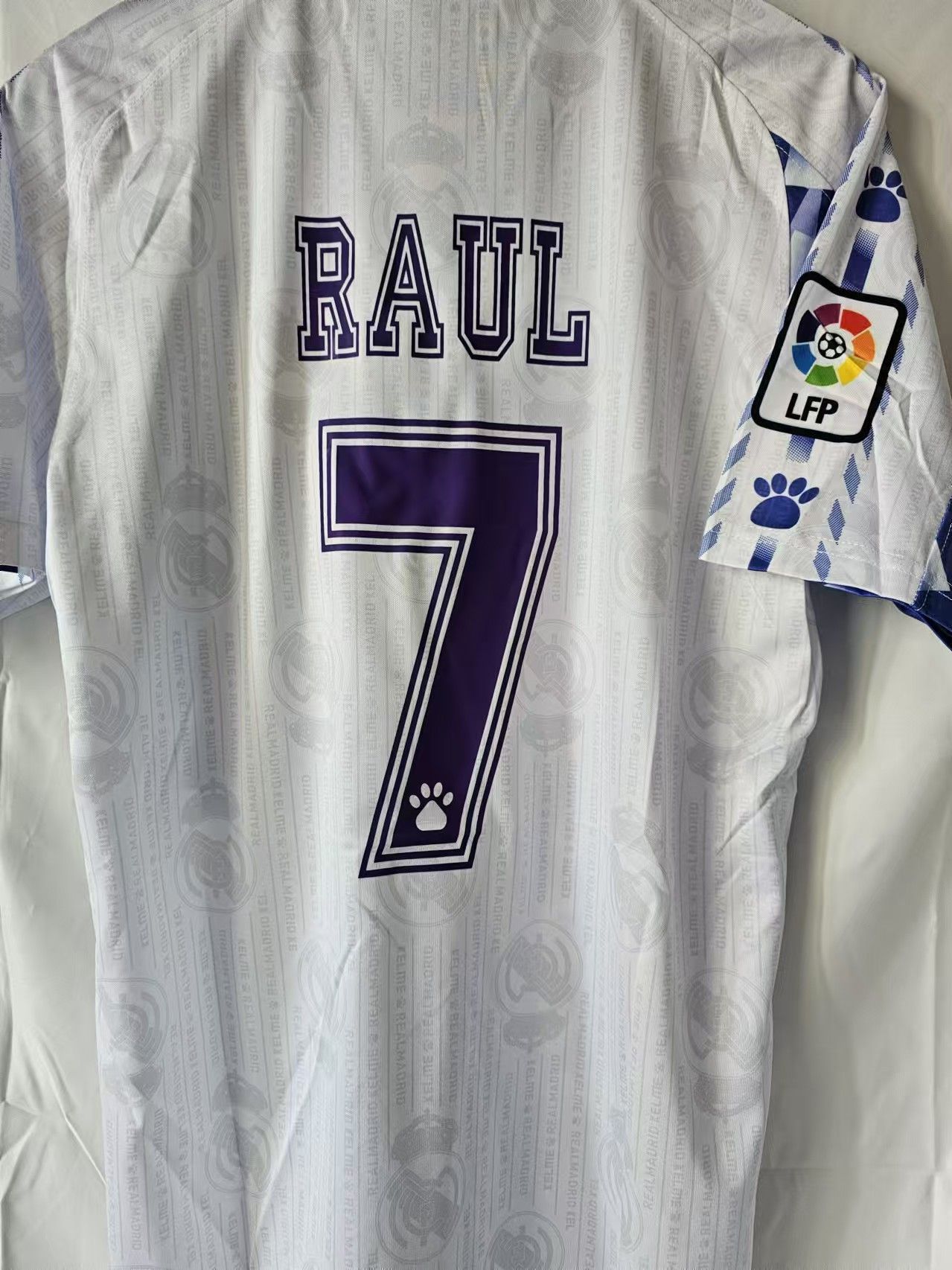 Other 1996 1997 Real Madrid #7 Raúl Jersey L Size US L / EU 52-54 / 3 - 1 Thumbnail