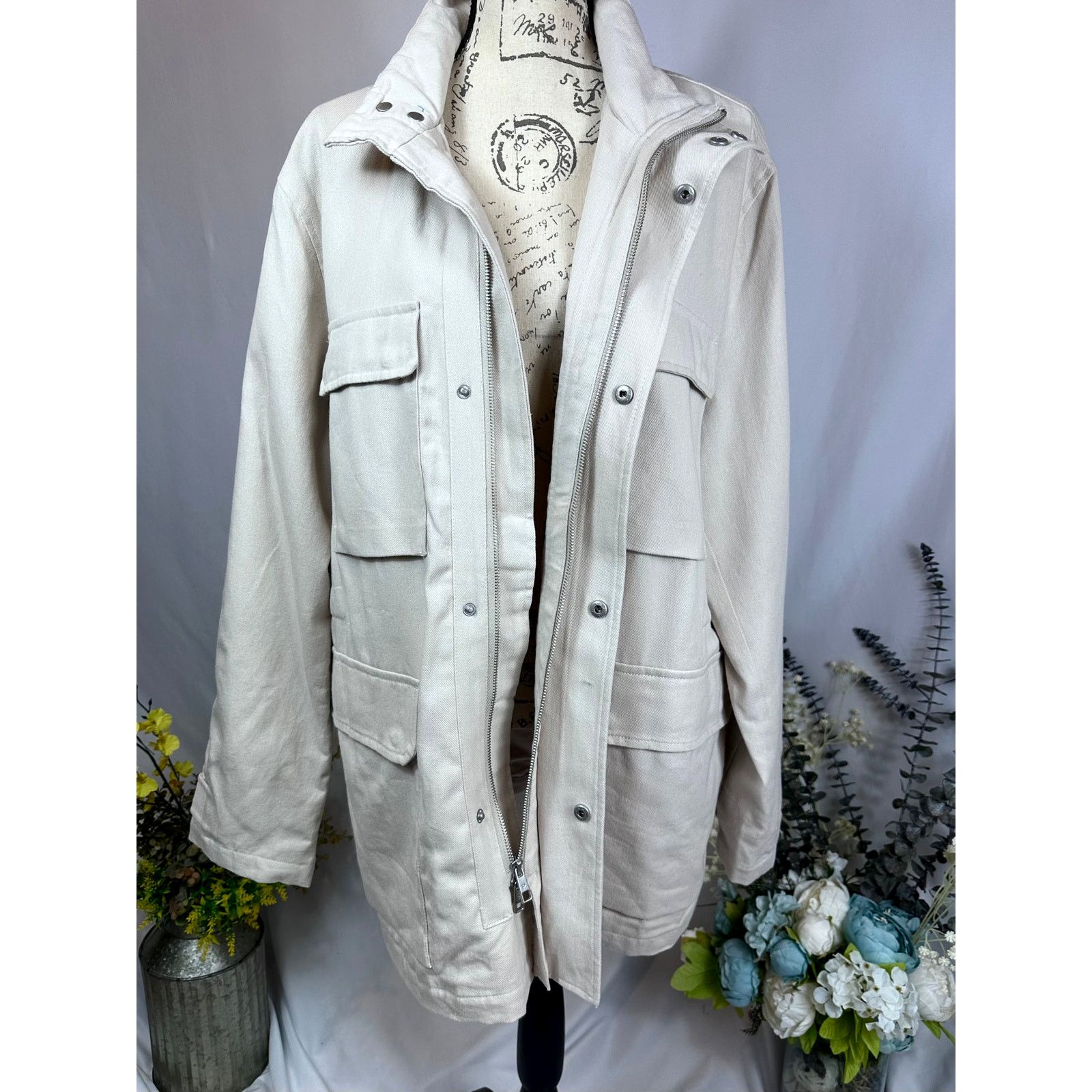 PIOMBO MP Piombo Safari 4 Flap Pocket Jacket Concealed zip size S Size US S / EU 44-46 / 1 - 7 Thumbnail