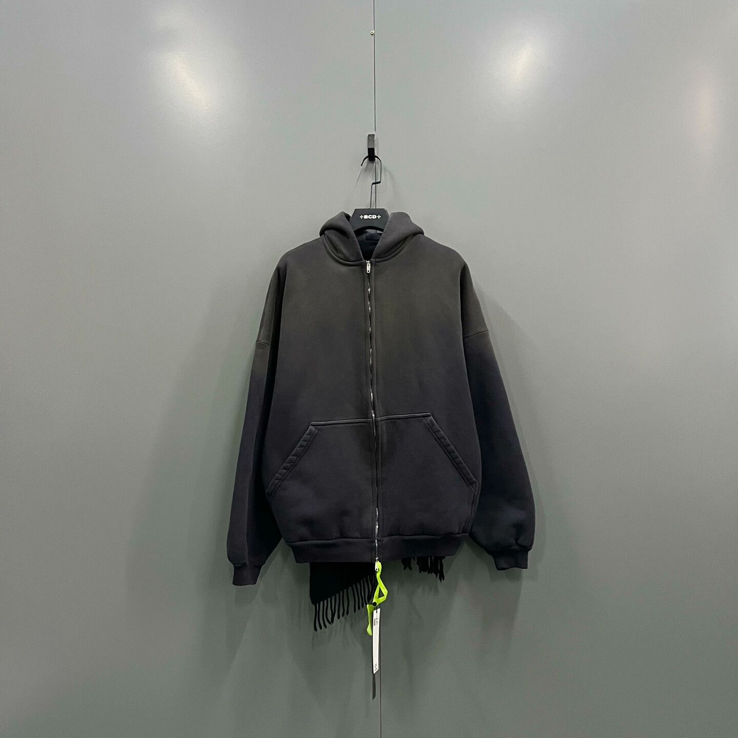 Balenciaga Balenciaga Distressed Zip Hoodie - dmc Size US XS / EU 42 / 0 - 1 Thumbnail