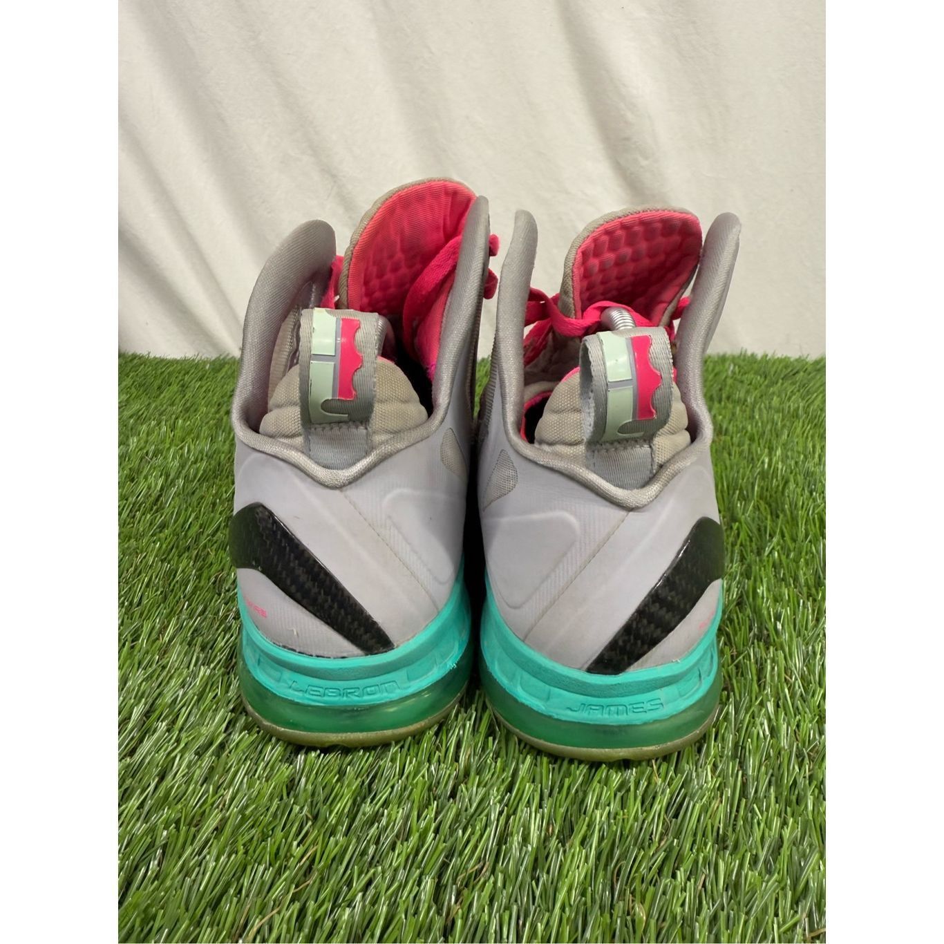 Nike Size 9.5 - Nike LeBron 9 P.S. Elite South Beach Grey Suede ( Size US 9.5 / EU 42-43 - 3 Thumbnail
