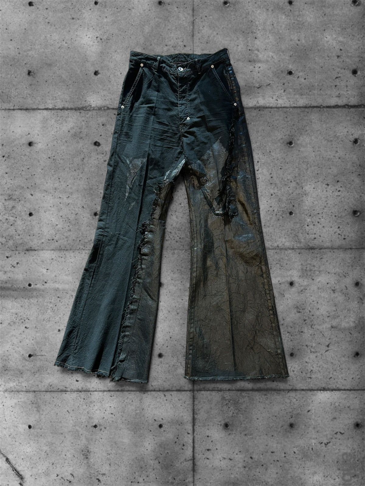 Rick Owens Rick Owens F/W25 concordians waxed pants Size US 28 / EU 44 - 1 Thumbnail