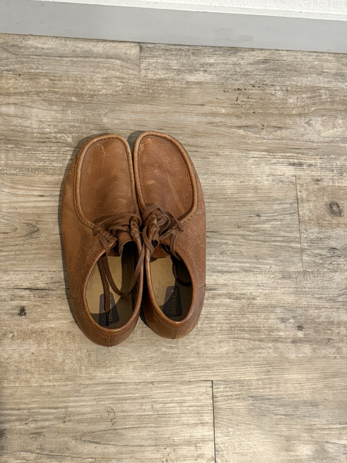 Clarks Wallabee Lo Size US 11 / EU 44 - 2 Thumbnail