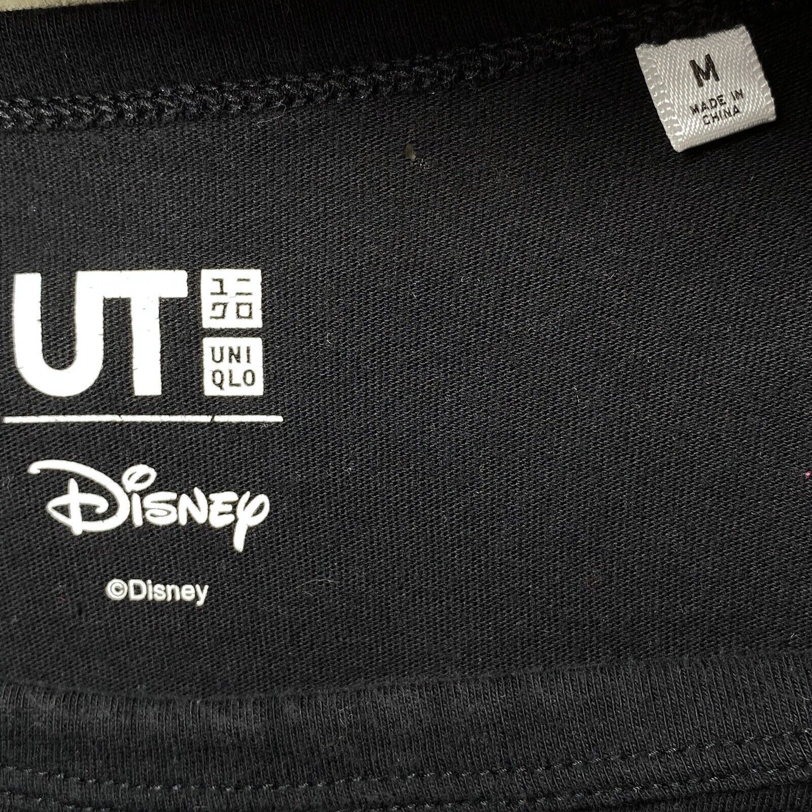 Uniqlo UNIQLO Disney Minnie Mouse "Let's Stay Outside" Graphic Tee Size M / US 6-8 / IT 42-44 - 3 Thumbnail