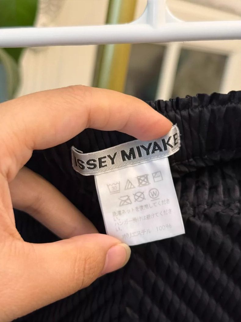 Issey Miyake Issey Miyake size:2 Fish-scale skirt Size 42" / US 20 - 3 Thumbnail