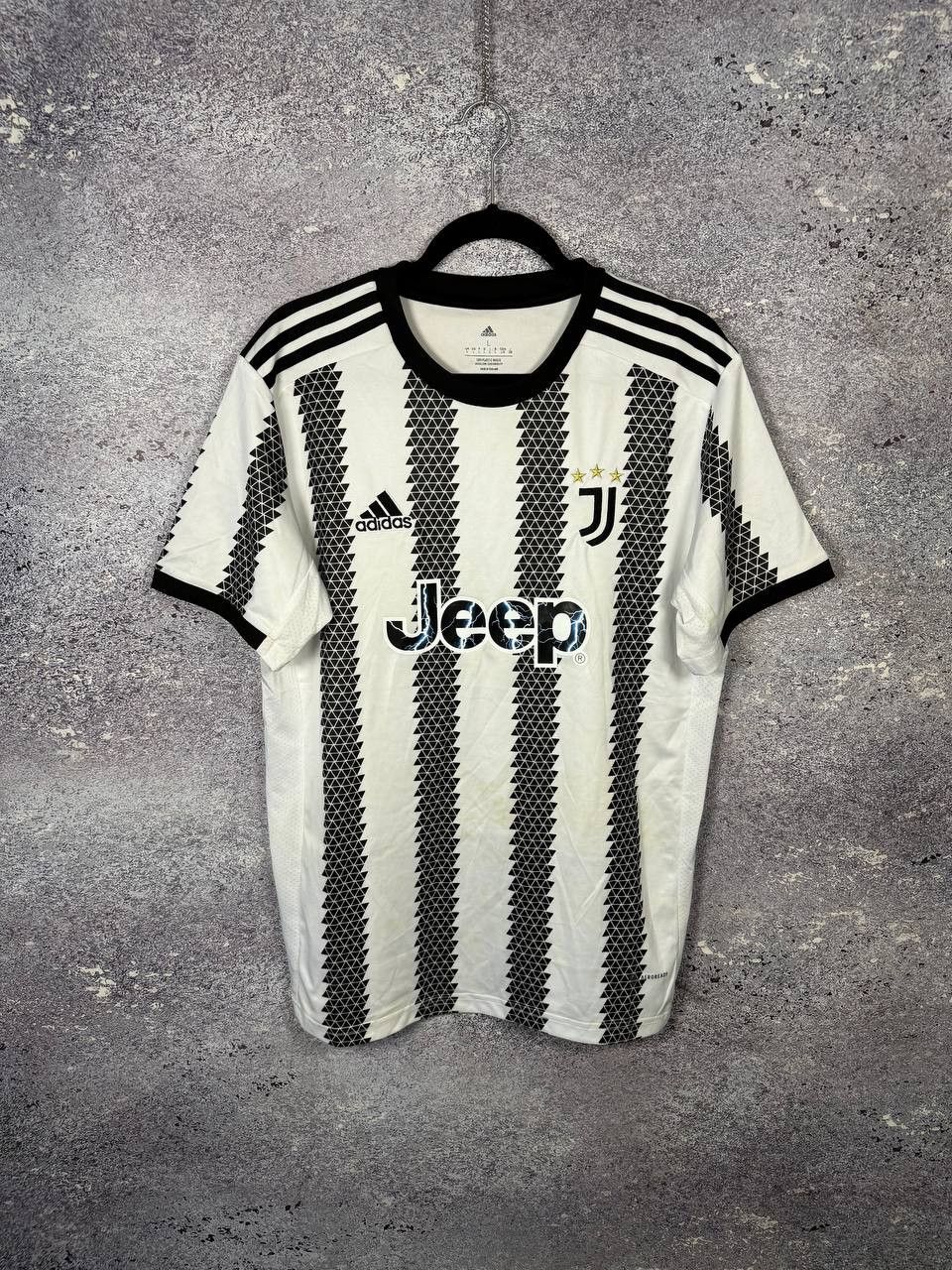 Other Vintage Juventus 2022/23 Home Soccer Jersey Large Size US L / EU 52-54 / 3 - 1 Thumbnail