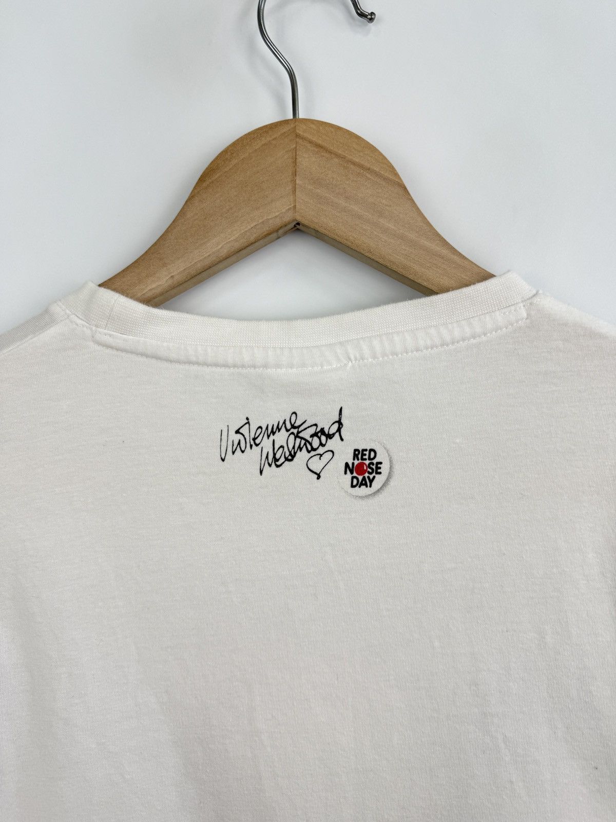 Vivienne Westwood Vivienne Westwood Comic Relief Red Nose Day T-Shirt Rare Y2K Size US S / EU 44-46 / 1 - 7 Thumbnail