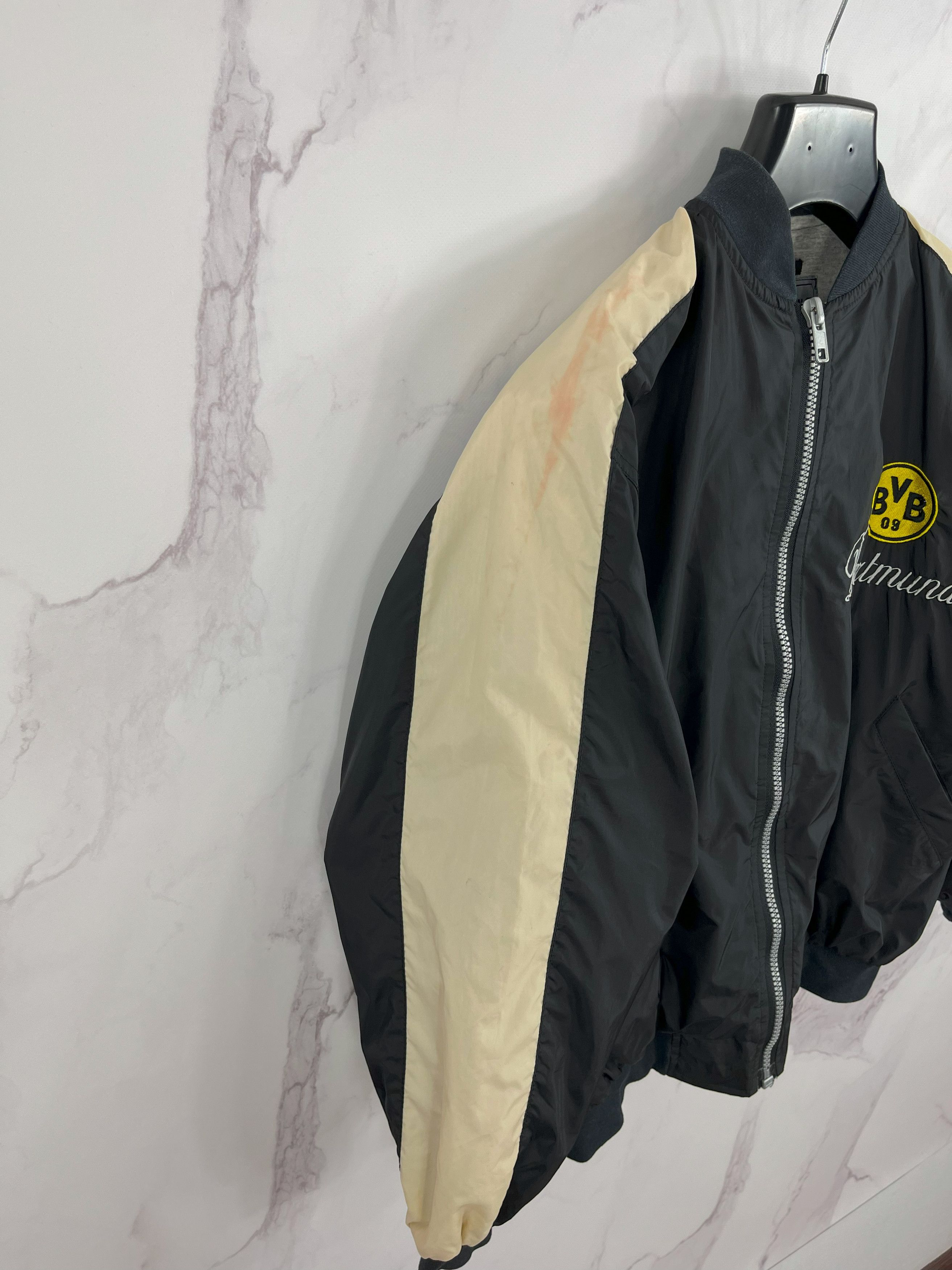 Vintage Vintage Universal Athletics Borussia Dortmund Bomber Jacket Size US M / EU 48-50 / 2 - 14 Thumbnail