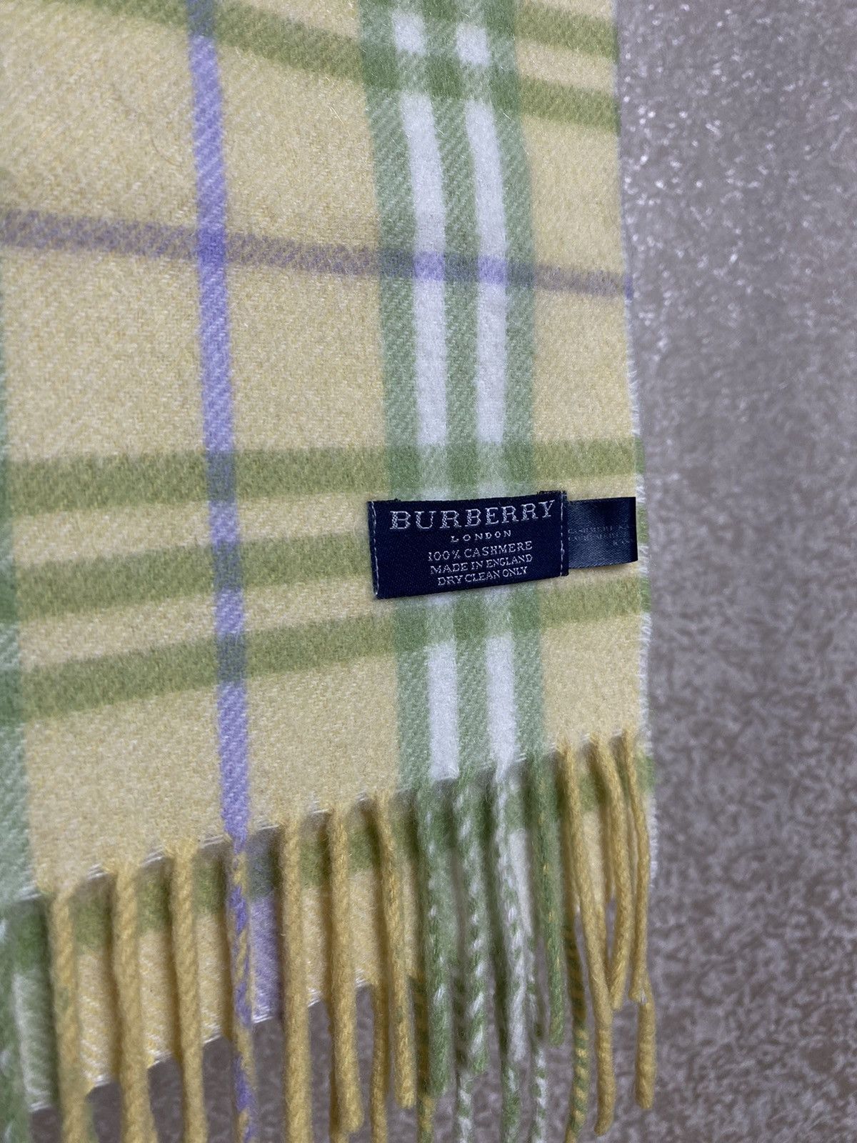 Burberry Burberry London Pure Cashmere Green/Yellow Check Scarf Size ONE SIZE - 4 Thumbnail