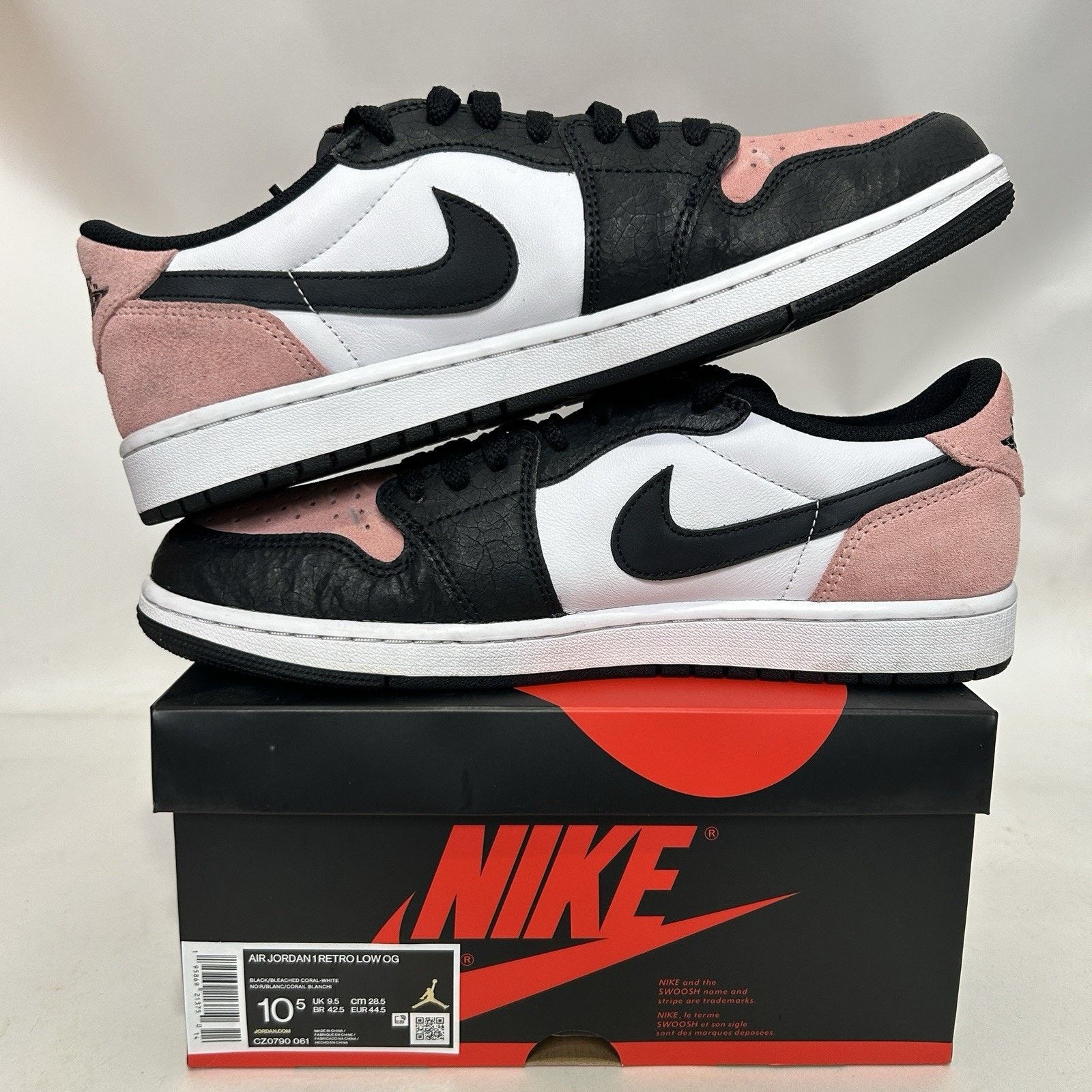 Jordan Brand Nike Air Jordan 1 Retro Low OG “Bleached Coral” Size US 10.5 / EU 43-44 - 3 Thumbnail