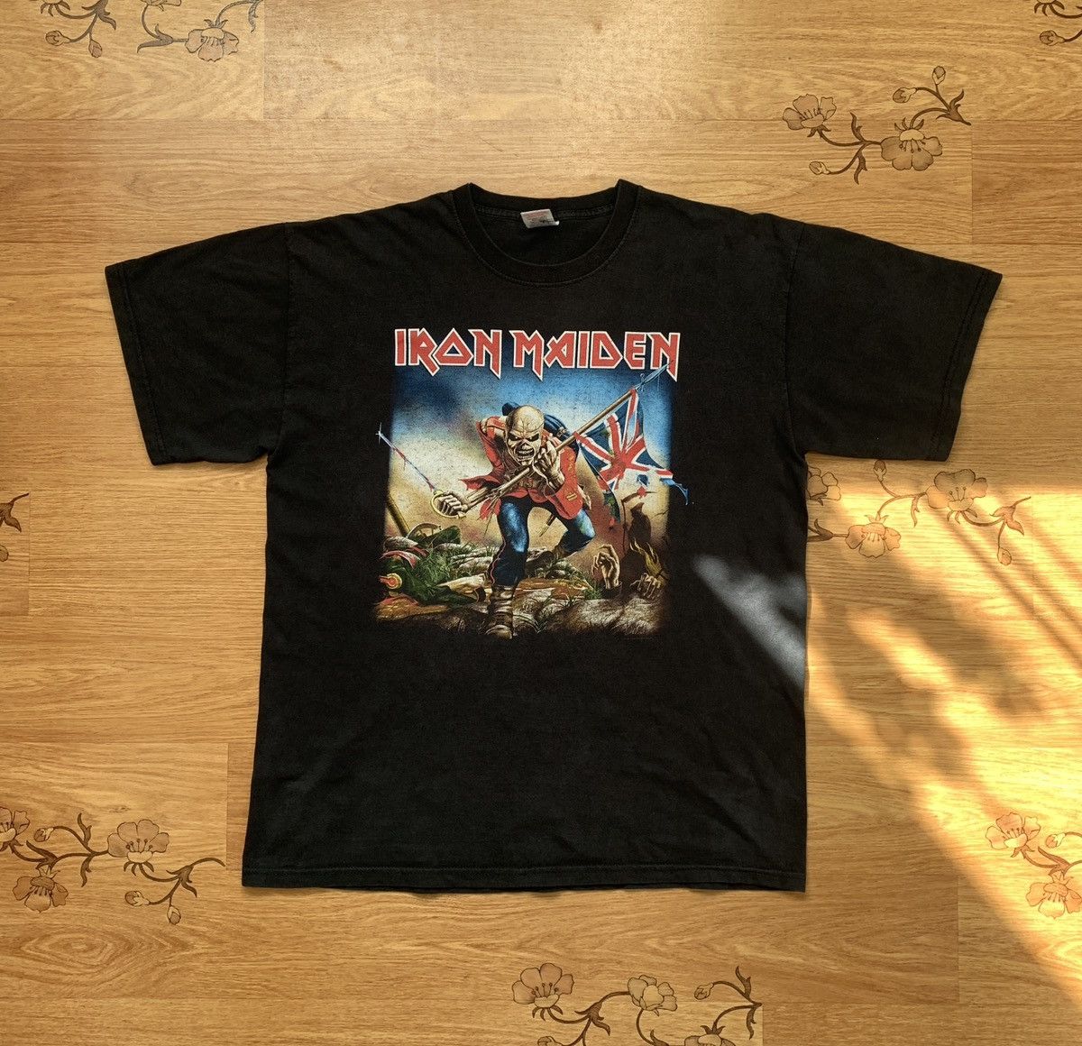 Fruit Of The Loom Iron Maiden The Trooper 2010 T Shirt Tee Size US L / EU 52-54 / 3 - 1 Thumbnail