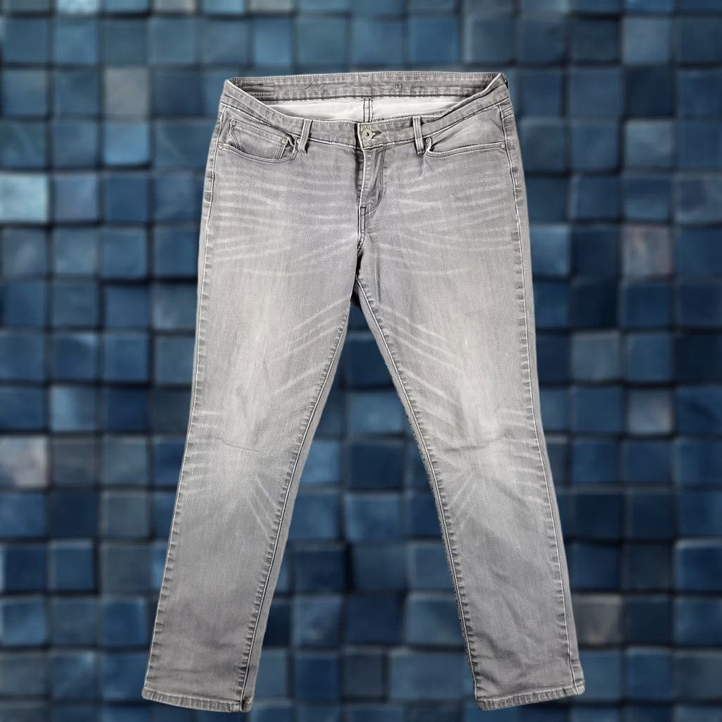 Levi's Levi's Womens Jeans 31X28 Skinny Low Rise Medium Wash Denim Pants (Regular) Womens Size 24" / US 00 / IT 34 - 1 Thumbnail