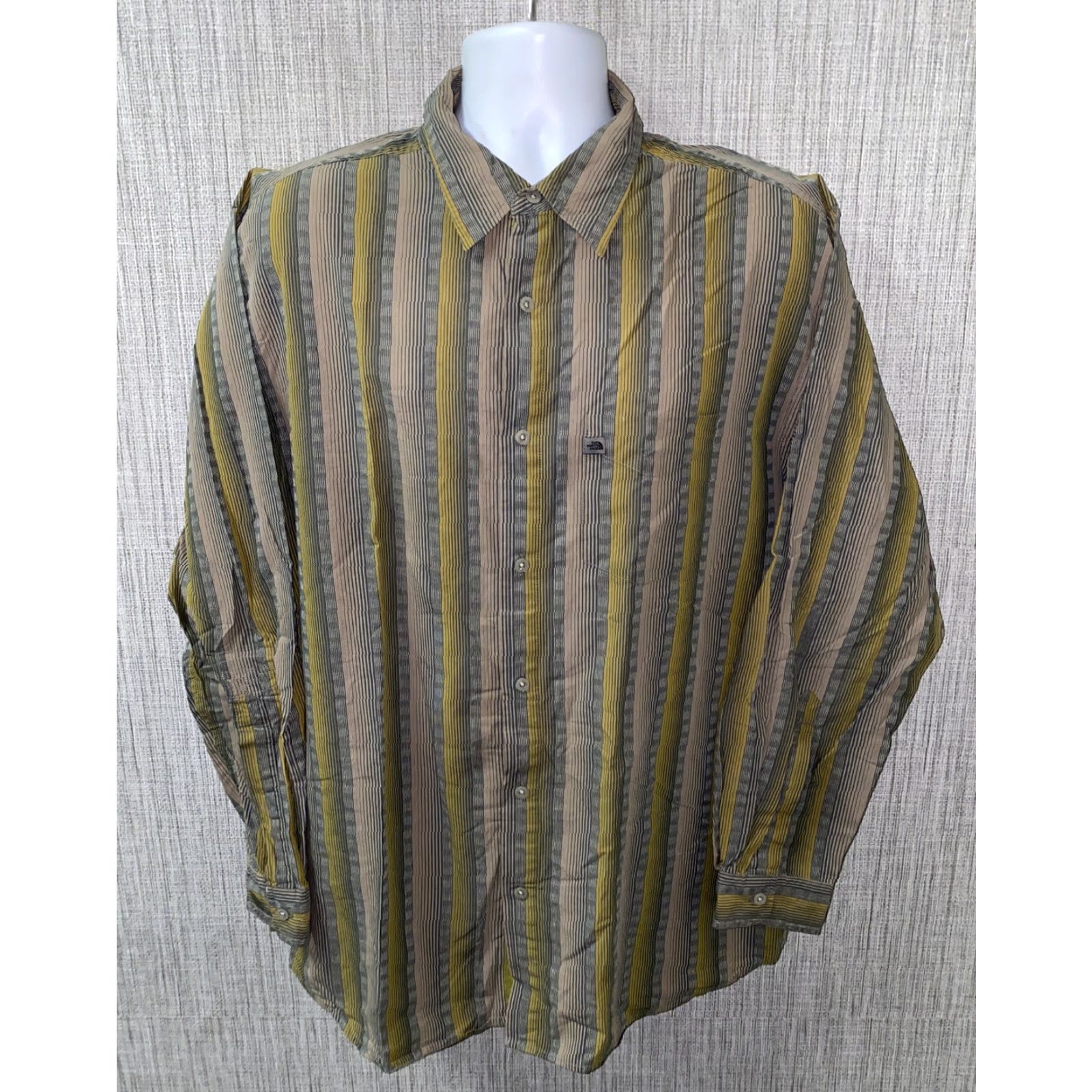 The North Face The North Face Shirt Mens L Multicolor Long Sleeve Button Front Collared Cotton Button-Up Shirt Modern Colorful Size US L / EU 52-54 / 3 - 2 Thumbnail