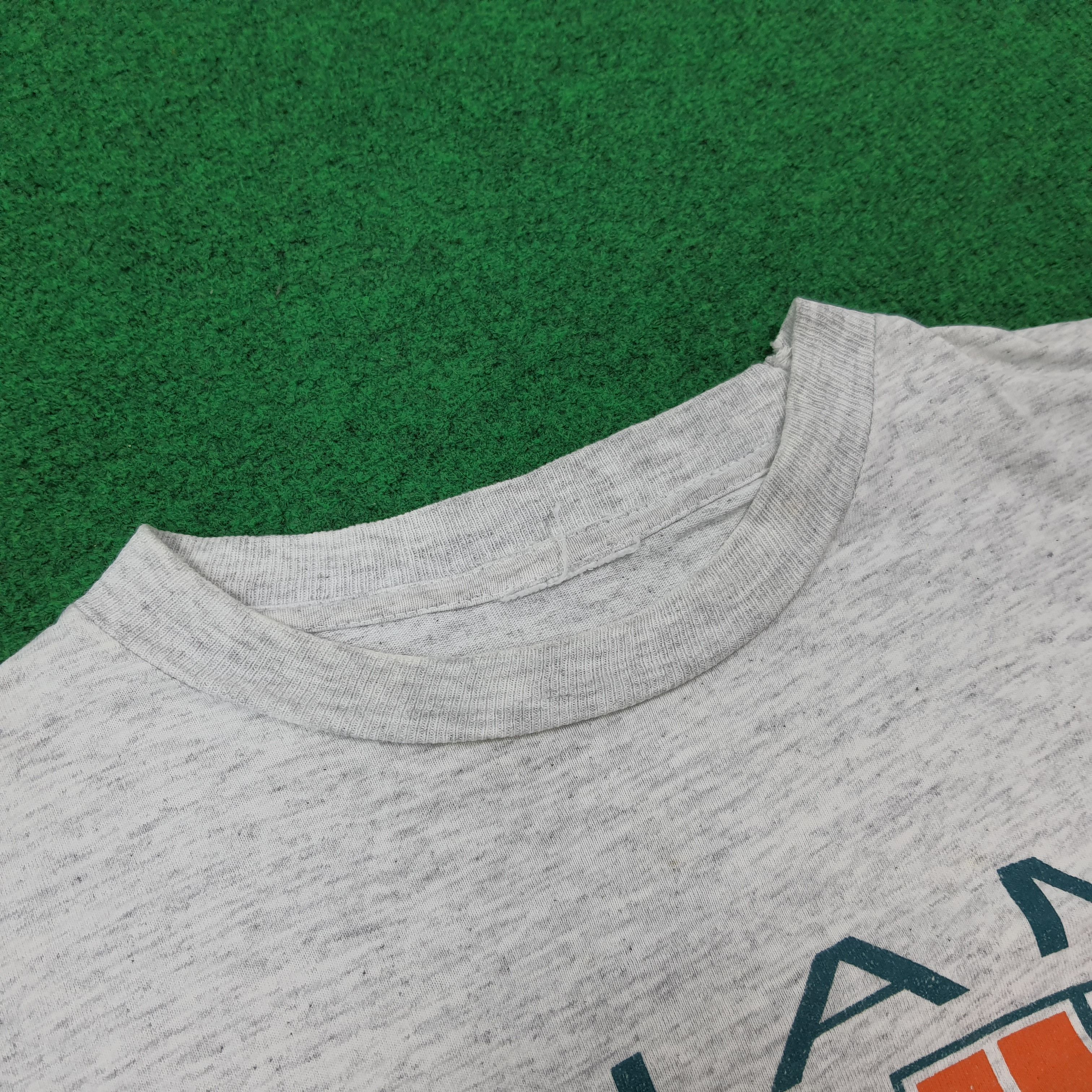Starter Vintage 90s Miami Dolphins NFL Single Stitch Tshirt C276N80 Size US M / EU 48-50 / 2 - 5 Thumbnail