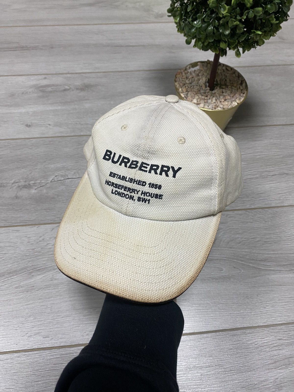 Burberry Burberry London England horseferry house vintage cap Size ONE SIZE - 1 Thumbnail