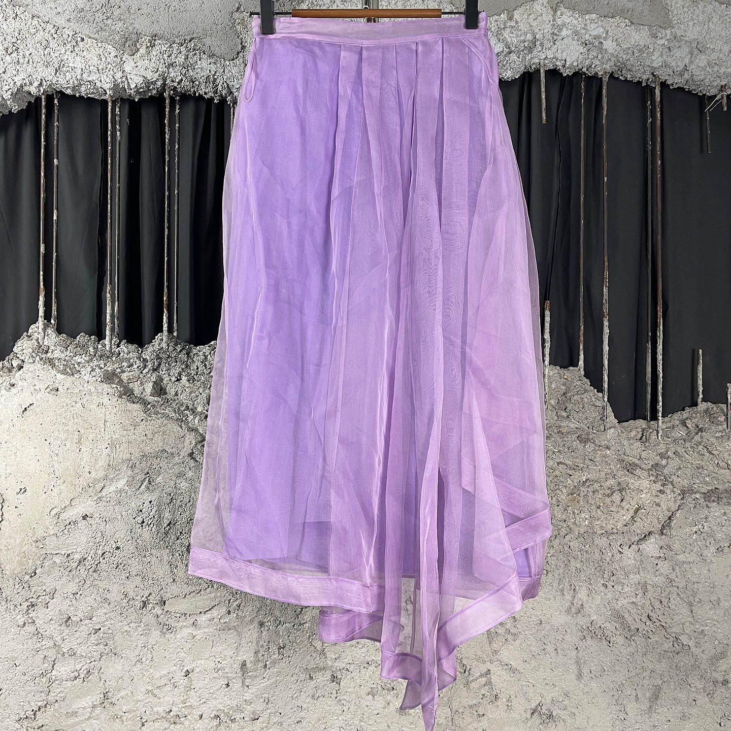 Gucci Gucci Purple Silk Midi Skirt Size 38 Size 26" / US 2 / IT 38 - 1 Thumbnail