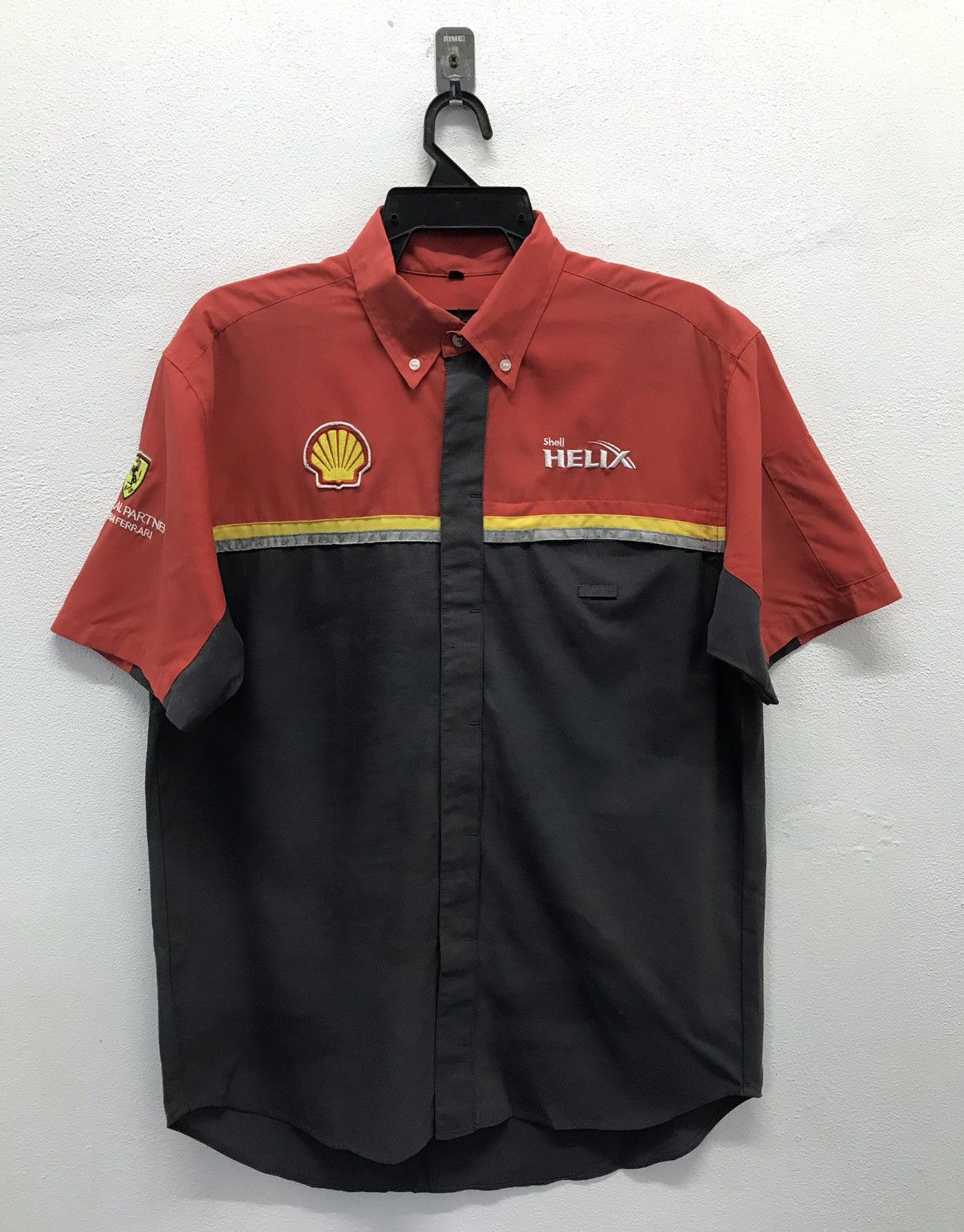 Ferrari × Vintage Vintage Shell Helix Technical Partner Scuderia Ferrari Shirt Size US L / EU 52-54 / 3 - 1 Thumbnail