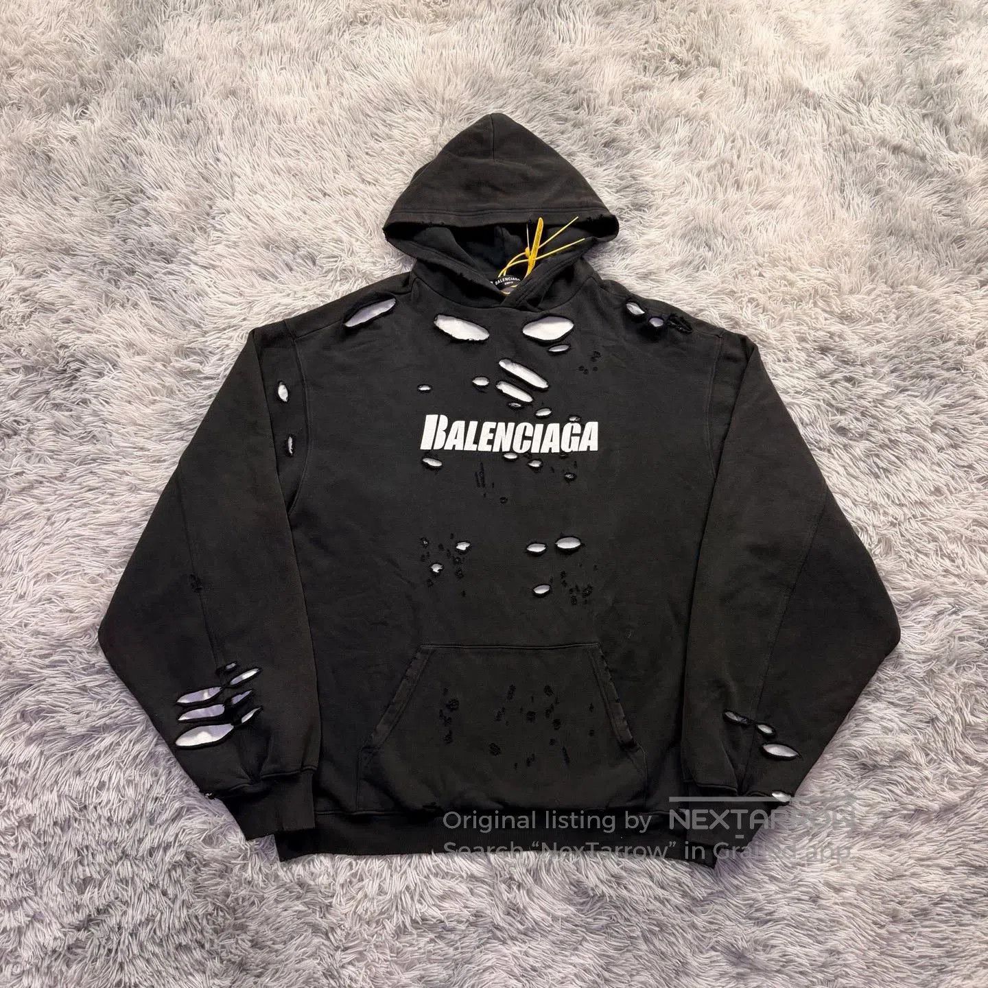 Balenciaga balenciaga oversized black distressed hoodie. Size US L / EU 52-54 / 3 - 1 Thumbnail