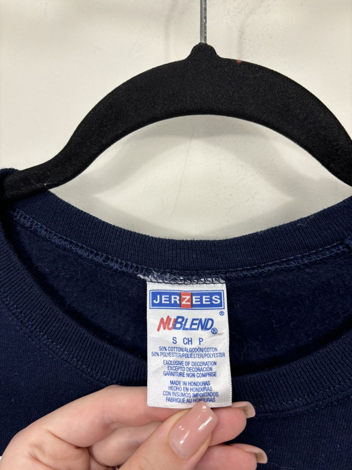 Jerzees × Vintage Vintage Jerzees 90s USA Big Christmas Logo Sweatshirt Size US S / EU 44-46 / 1 - 6 Thumbnail