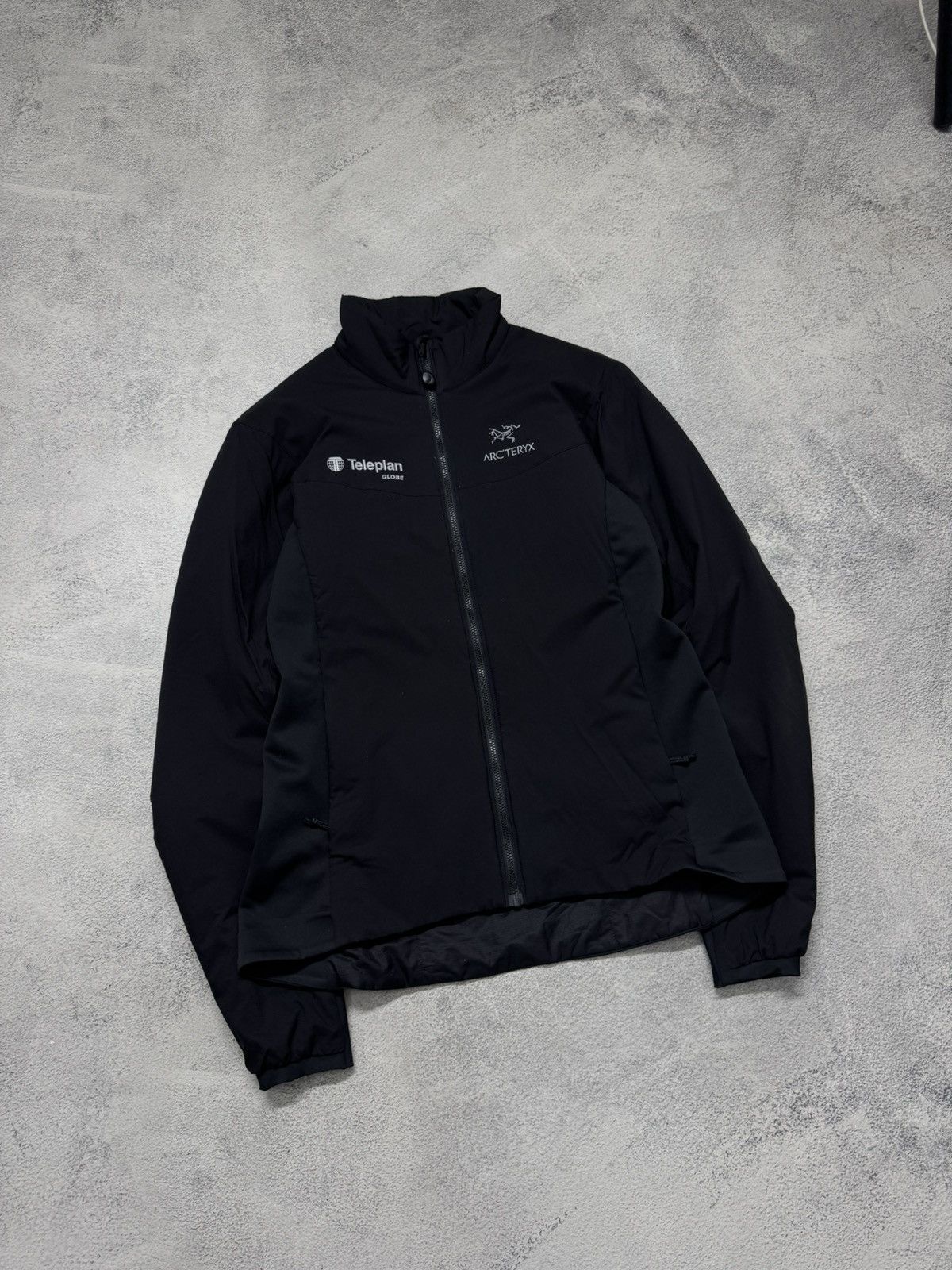 Arc'teryx Vintage Y2k Arc’teryx Nylon Reflective Logo Jacket 00’s Size M / US 6-8 / IT 42-44 - 5 Thumbnail