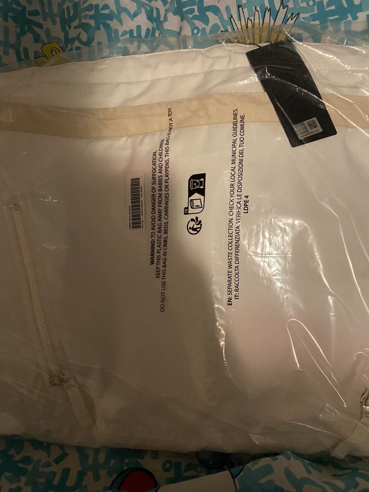 Supreme × Umbro Supreme Umbro Hooded Anorak White/Tan Size Large Size US L / EU 52-54 / 3 - 5 Thumbnail
