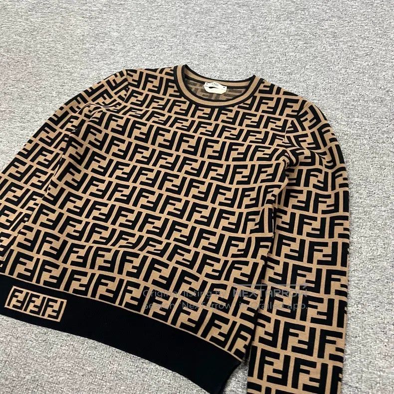Fendi Fendi Brown vintage full print knitted long sleeve top Size XS / US 0-2 / IT 36-38 - 5 Thumbnail