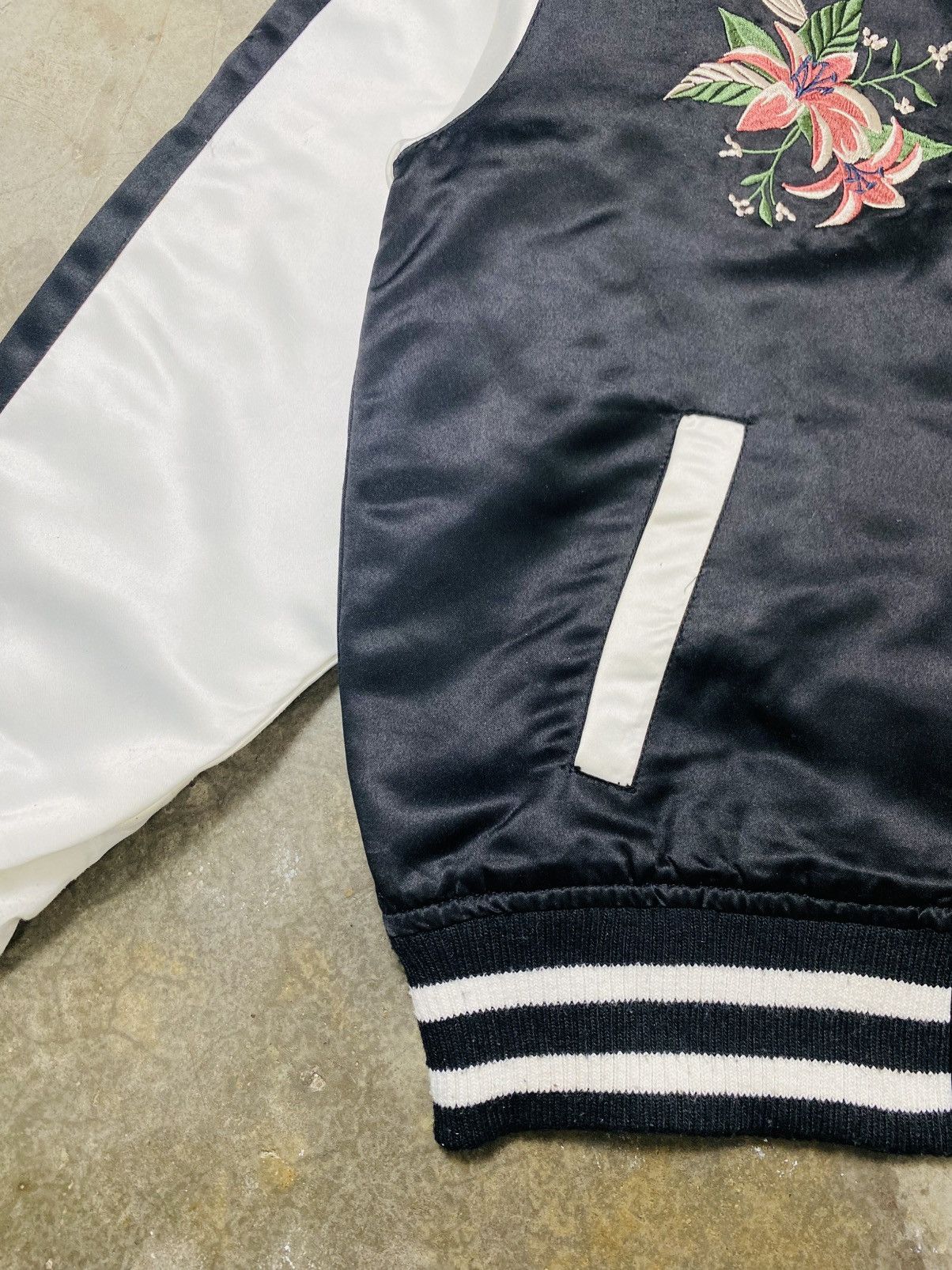 Japanese Brand Vtg Reversible Satin Bomber Jacket Sukajan Ingni Size US M / EU 48-50 / 2 - 11 Thumbnail