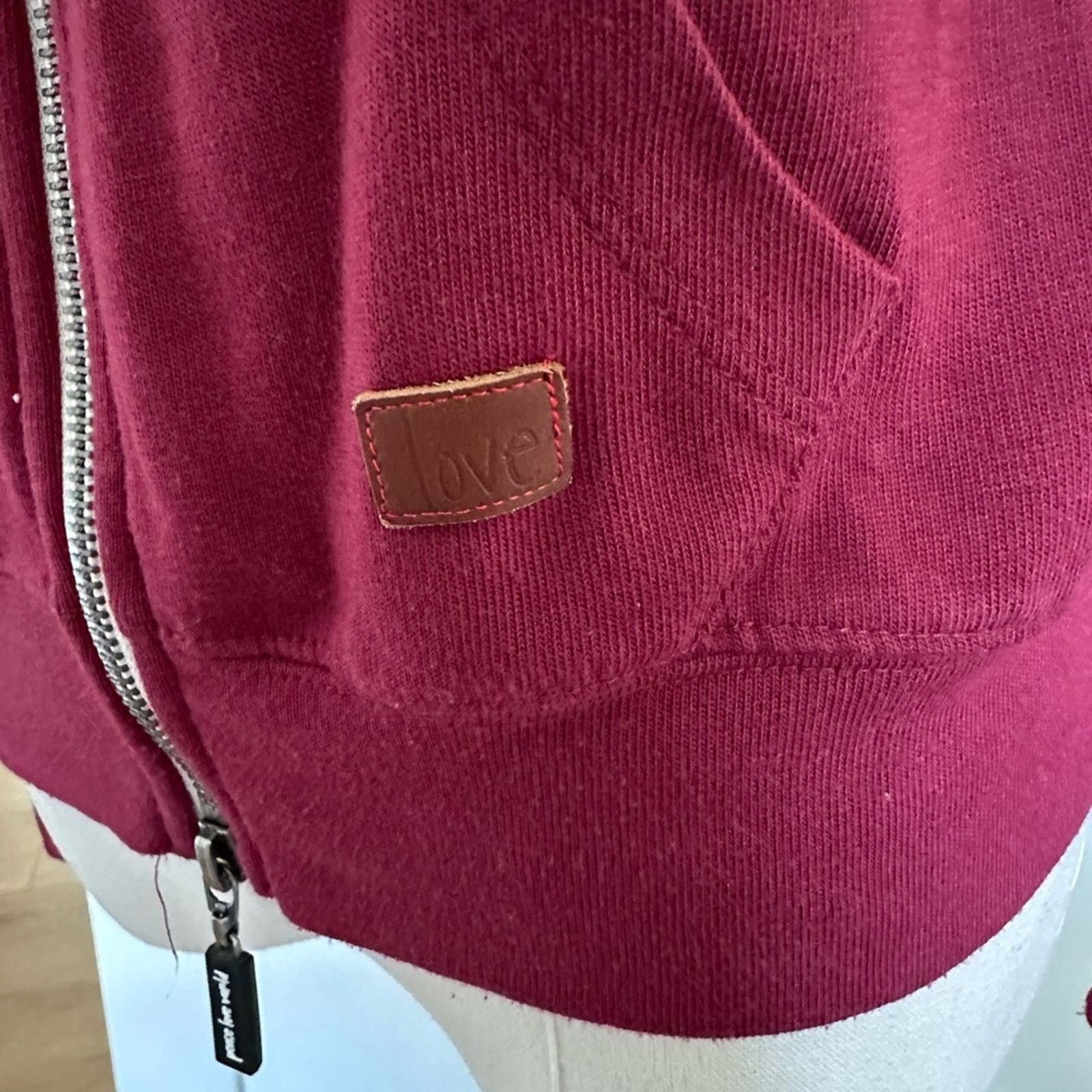 Other NWOT Peace love world Star studded embroidered Hoodie! Small Size S / US 4 / IT 40 - 5 Thumbnail