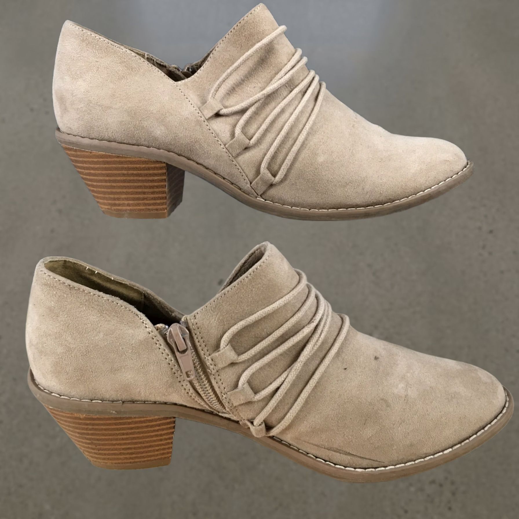 Vintage Rocket Dog Boots Womens 9 Ankle Bootie Taupe Casual Comfort Low Top Cuban Heels Size M / US 6-8 / IT 42-44 - 1 Thumbnail