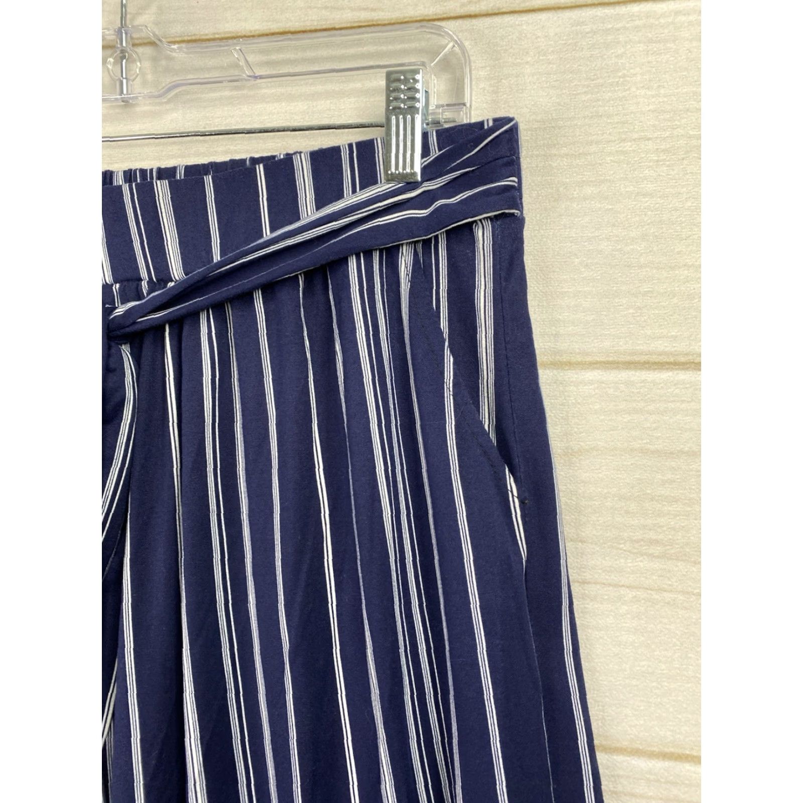 Vintage Shosho Womens Pants 1X Blue Striped Wide-Leg Pull On Gaucho Crop Belted Stretch Pants Reg Large Size 40" / US 18 - 2 Thumbnail