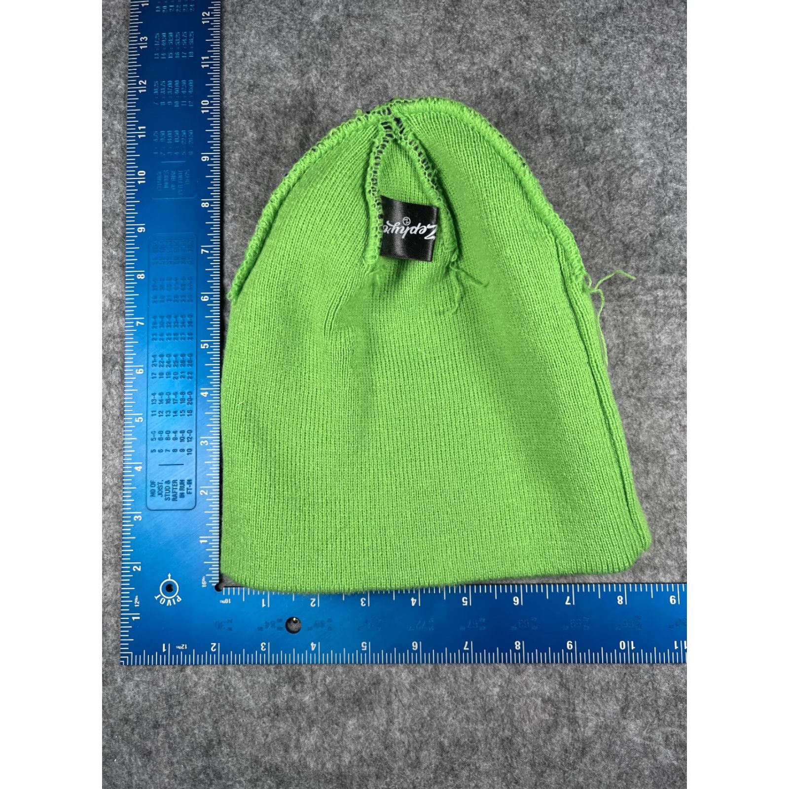 Zephyr Ridgeline Riverhawks Beanie Toque Adult OS Blue Green Stripe Acrylic Shirt? Size ONE SIZE - 6 Thumbnail