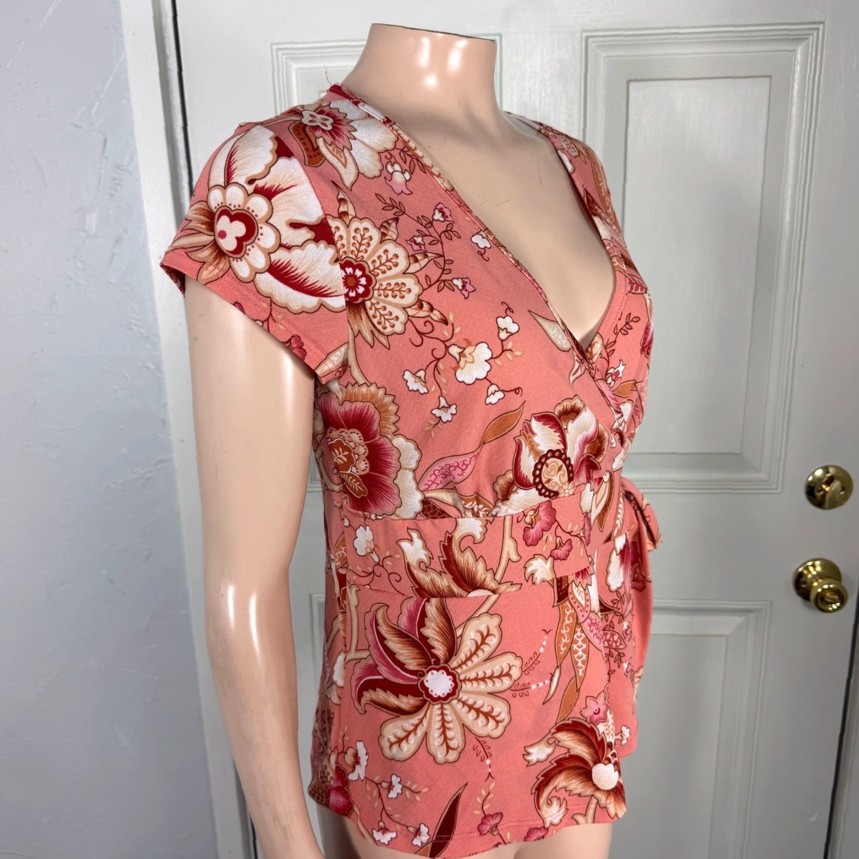 Vintage VINTAGE Charlotte Russe Shirt L V-Neck Floral Knit Pink Women's Short Sleeve Floral Pattern 90s City Vintage Size L / US 10 / IT 46 - 4 Thumbnail