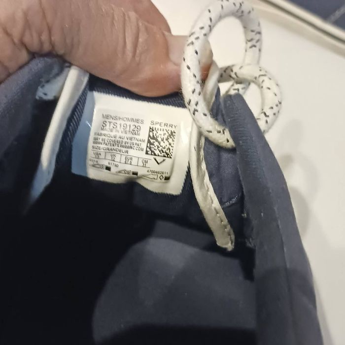 sperry tennis shoes mens