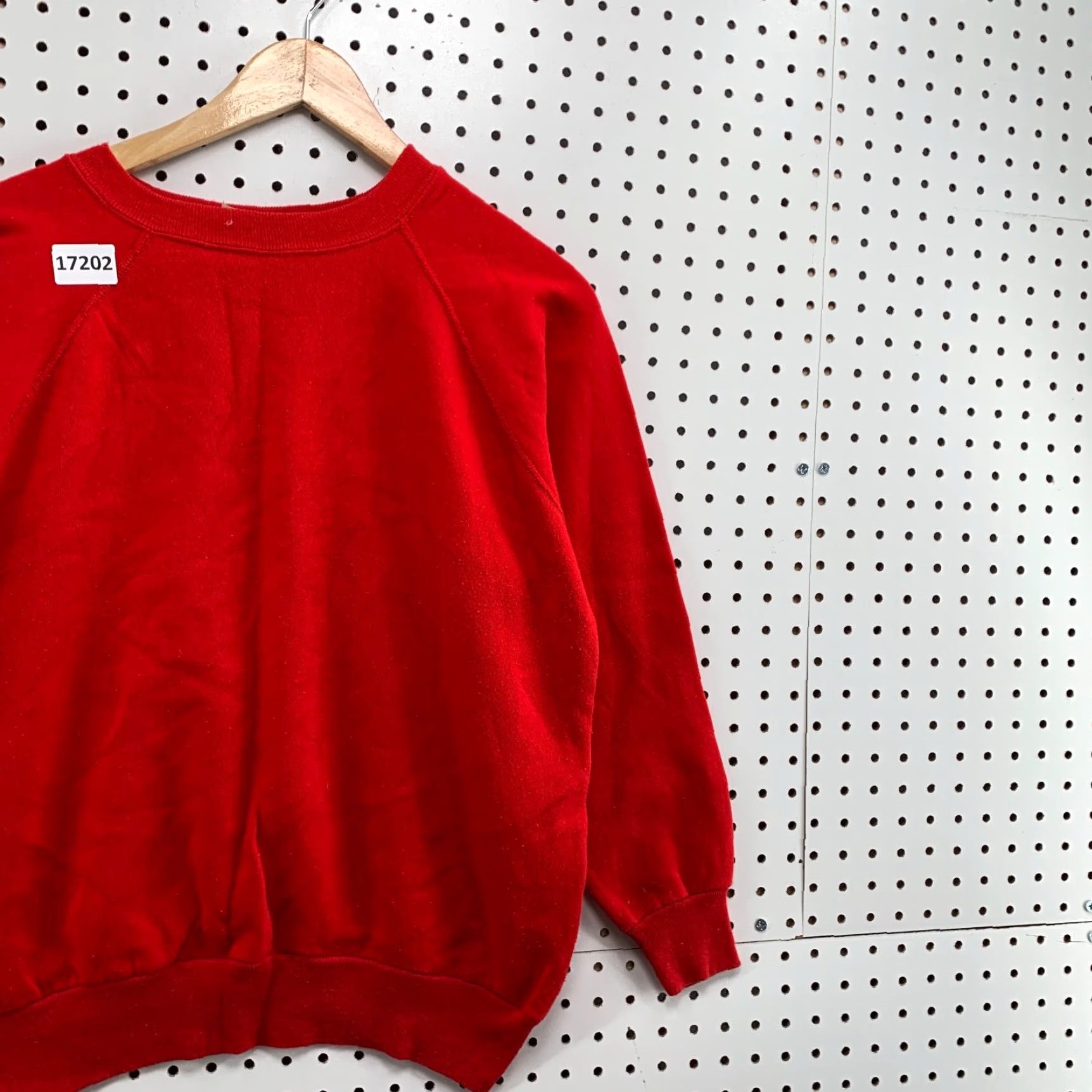 Vintage VINTAGE Reeves Sweatshirt Crew Neck Red Adult Small 21X23 80s Pullover Mens Size US S / EU 44-46 / 1 - 4 Thumbnail