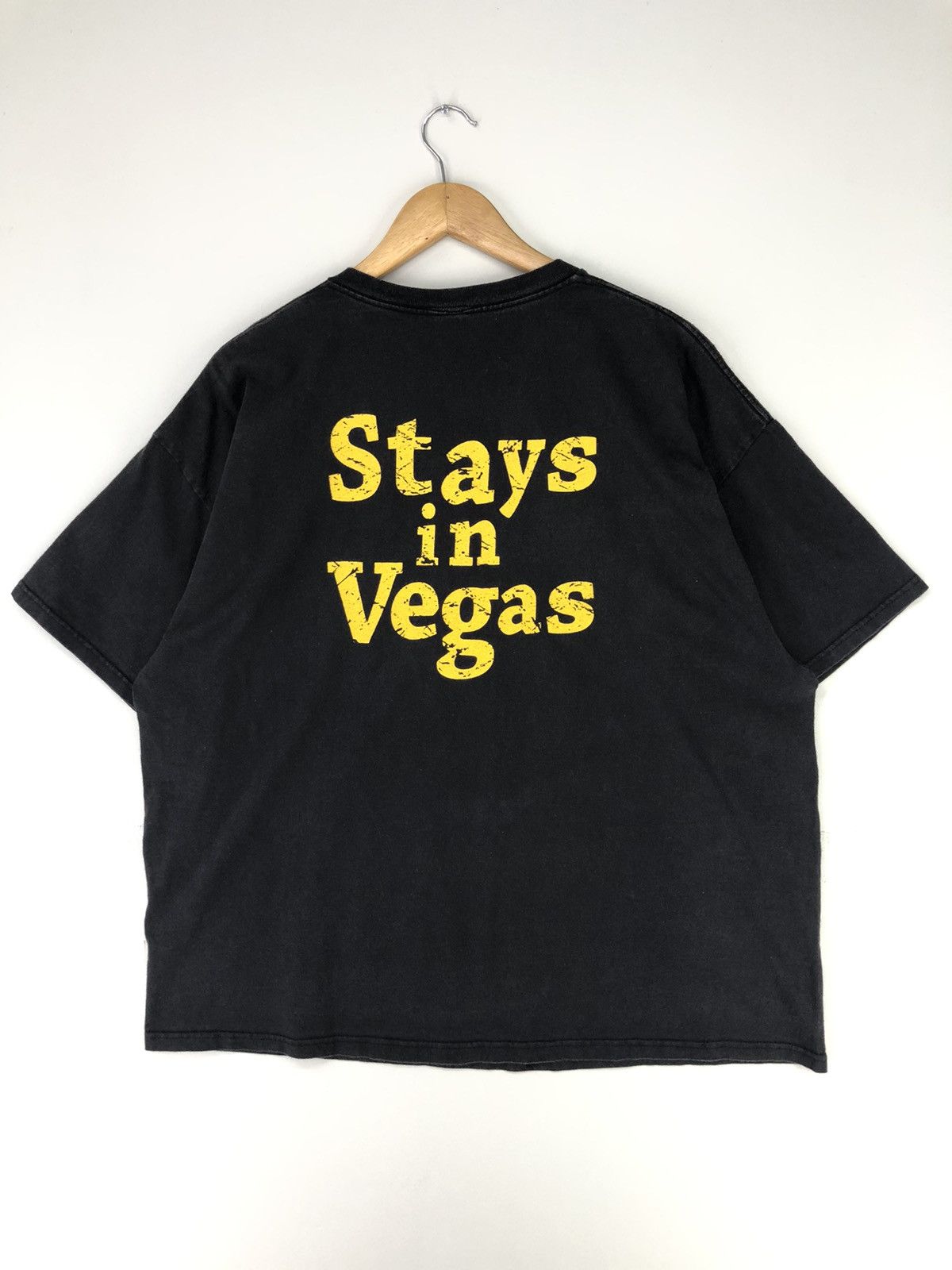 Vintage Vintage Y2K What Happens In Vegas Stays In Vegas Tshirt Size US XL / EU 56 / 4 - 2 Thumbnail