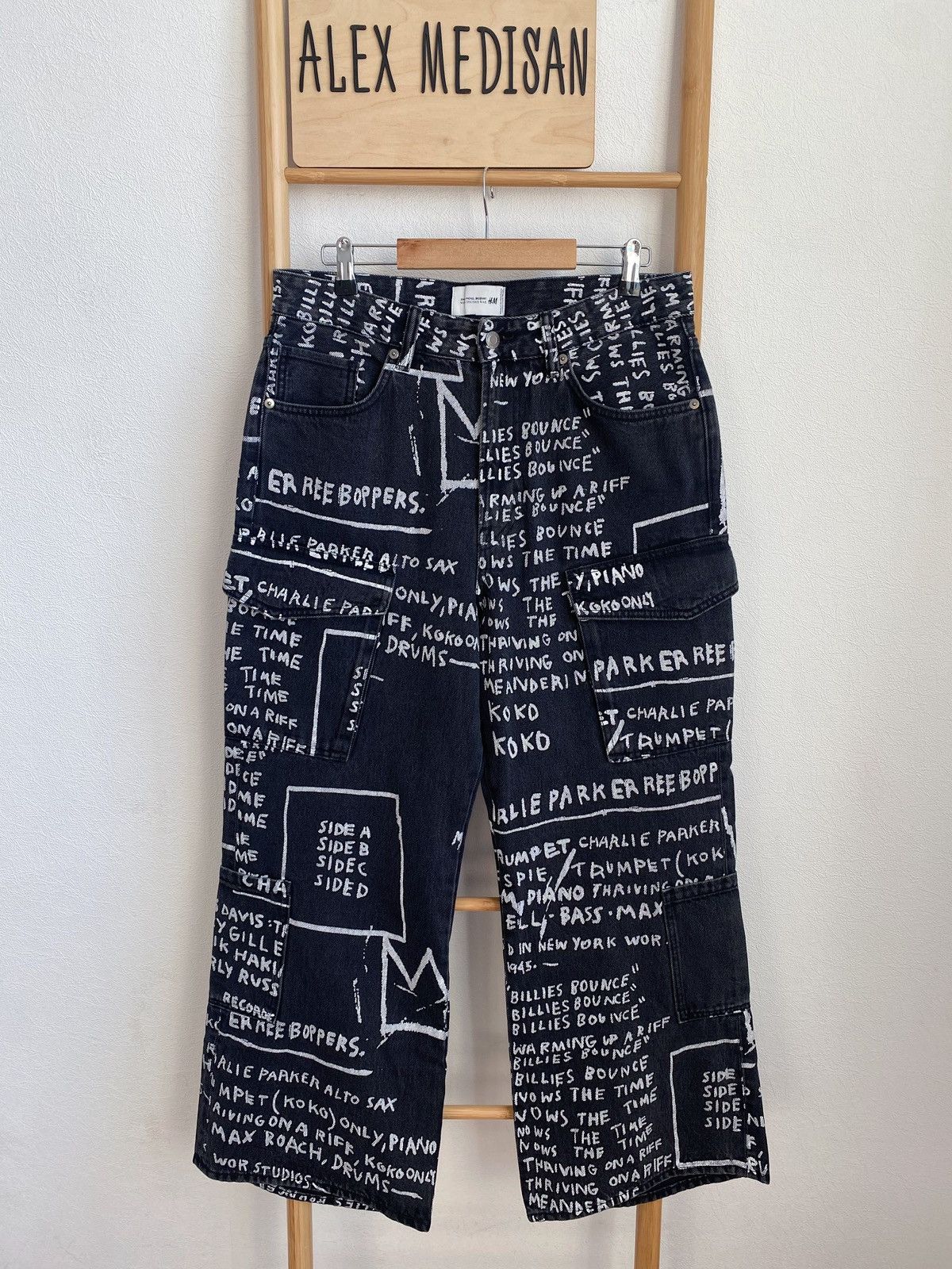 H&M × Jean-Michel Basquiat × Who Decides War Who Decides War Baggy denim jeans H&M x Basquiat x Ev&Tela Size US 32 / EU 48 - 8 Thumbnail