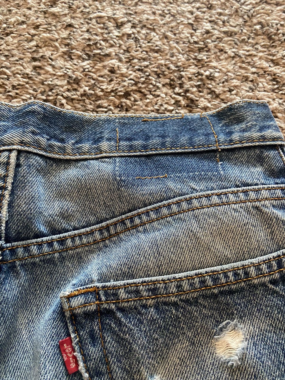 Vintage Vintage Levi’s 505 Distressed Denim Jeans Size US 30 / EU 46 - 9 Thumbnail