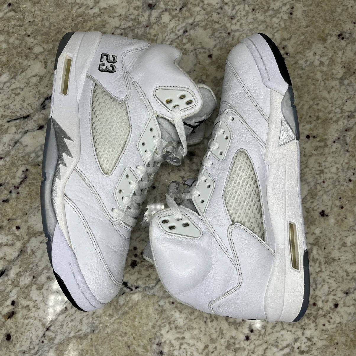 Jordan Brand Size 11 - Air Jordan 5 Retro 2015 White Metallic CLEAN W/Box Size US 11 / EU 44 - 14 Thumbnail