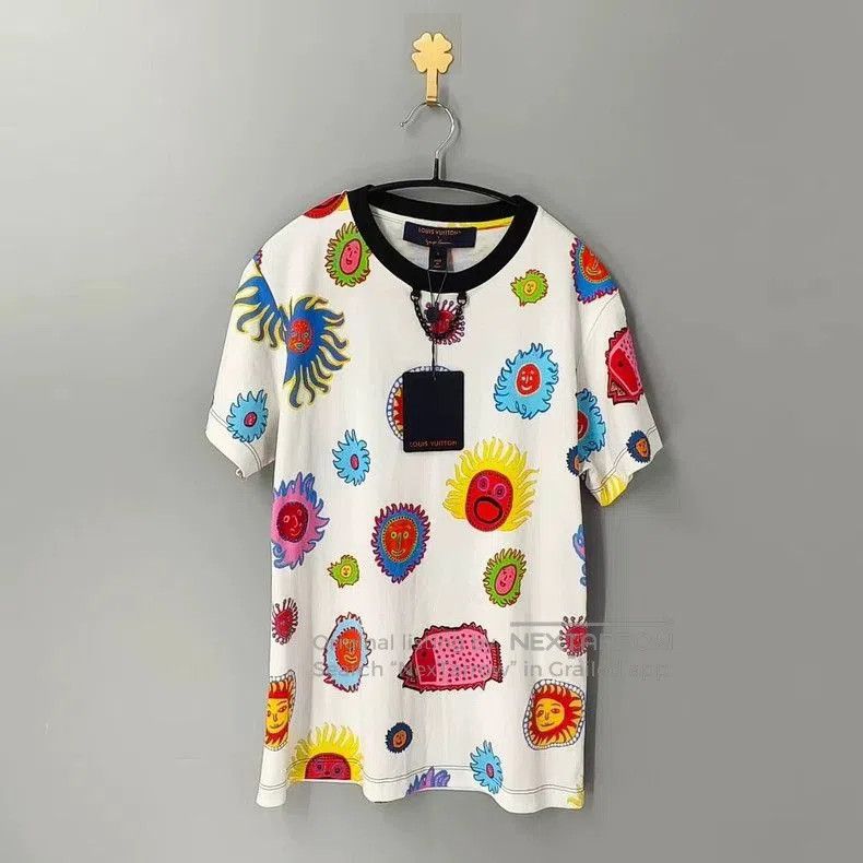 Louis Vuitton Louis Vuitton Kusama Sunflower Print T. Size US S / EU 44-46 / 1 - 1 Thumbnail