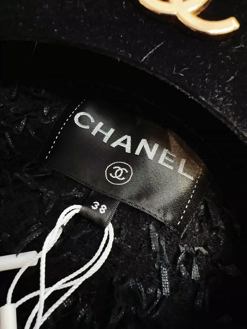 Chanel Chanel 22A Handmade Workshop Black Mixed Color Rolled Long Size XS / US 0-2 / IT 36-38 - 5 Thumbnail