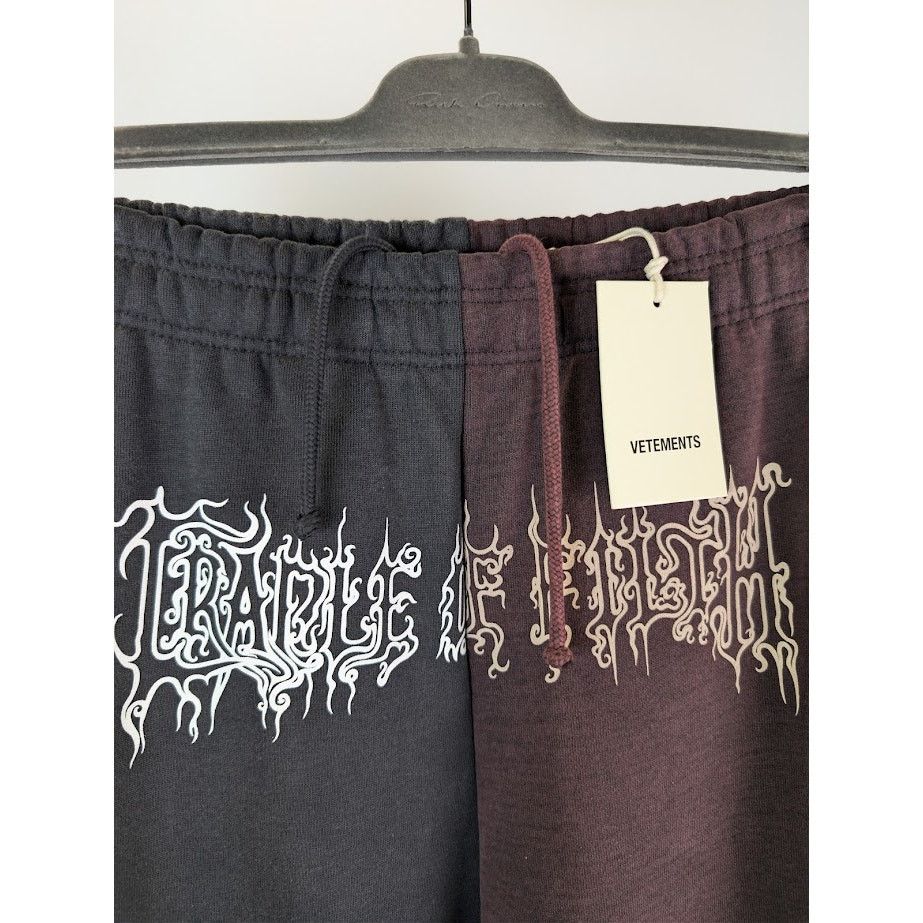 Vetements o1rshd1 Sweatpants & Joggers in Black/Burgundy Size US 32 / EU 48 - 8 Thumbnail