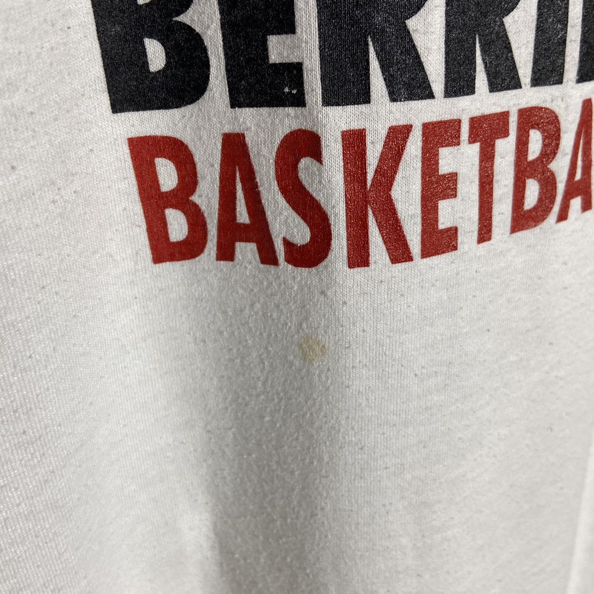 Vintage Vintage 90s This is one way to Play Berries Basketball Tee Size US XL / EU 56 / 4 - 5 Thumbnail