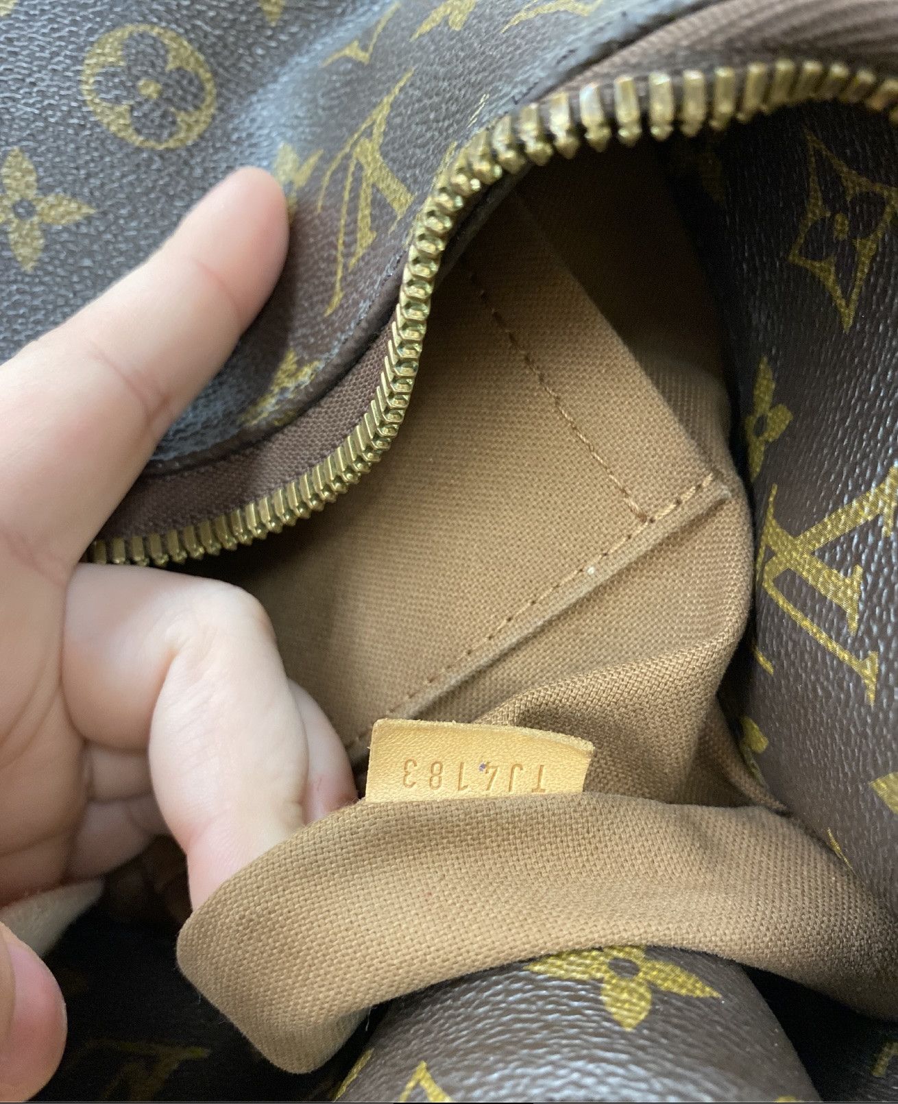 Louis Vuitton Louis Vuitton MM Sully Bag Size ONE SIZE - 2 Thumbnail