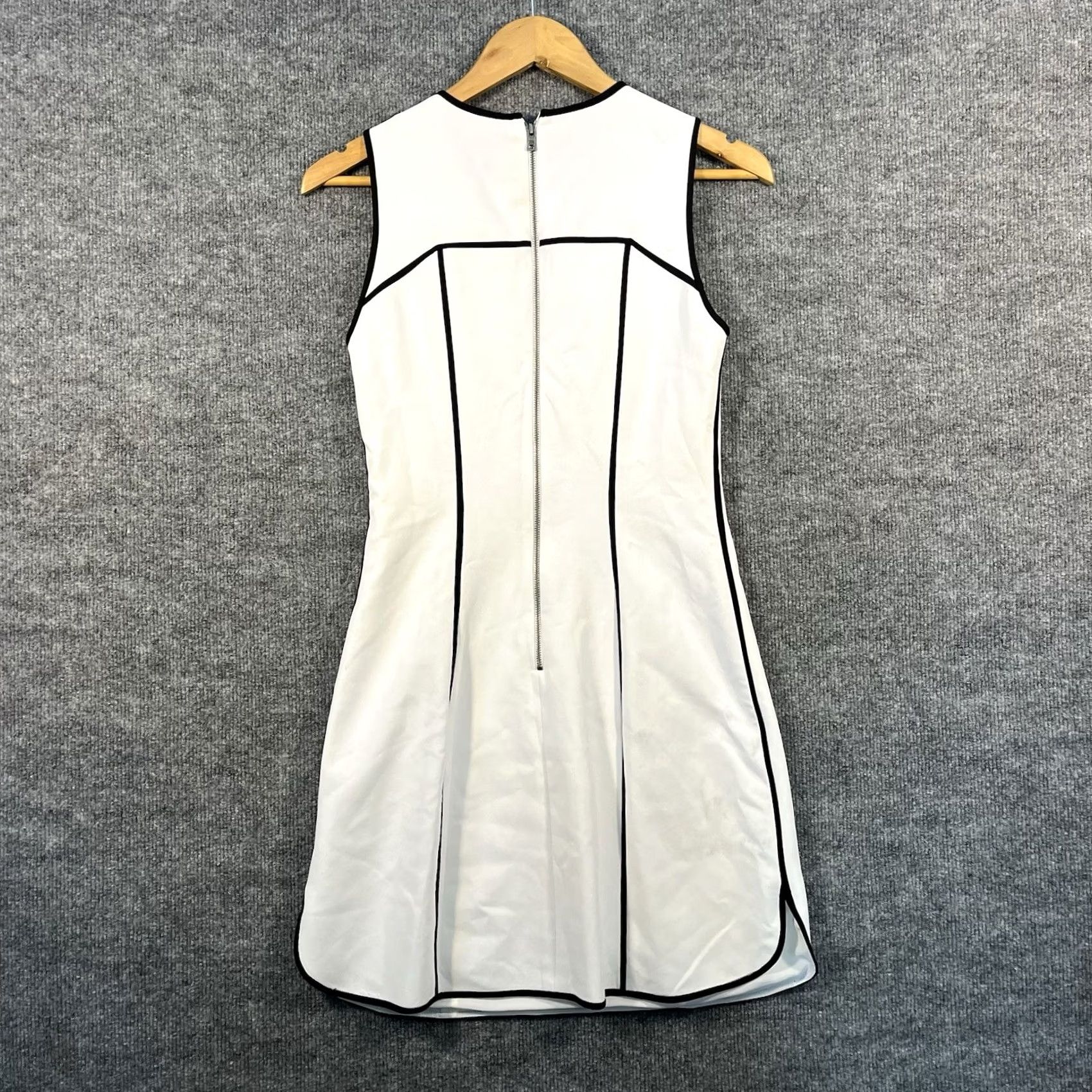 Alice + Olivia Alice + Olivia Emilee Sheath Dress Sleeveless White Size 2 NWT MSRP 30 Party Cocktail Short 文字?? Size XS / US 0-2 / IT 36-38 - 5 Thumbnail