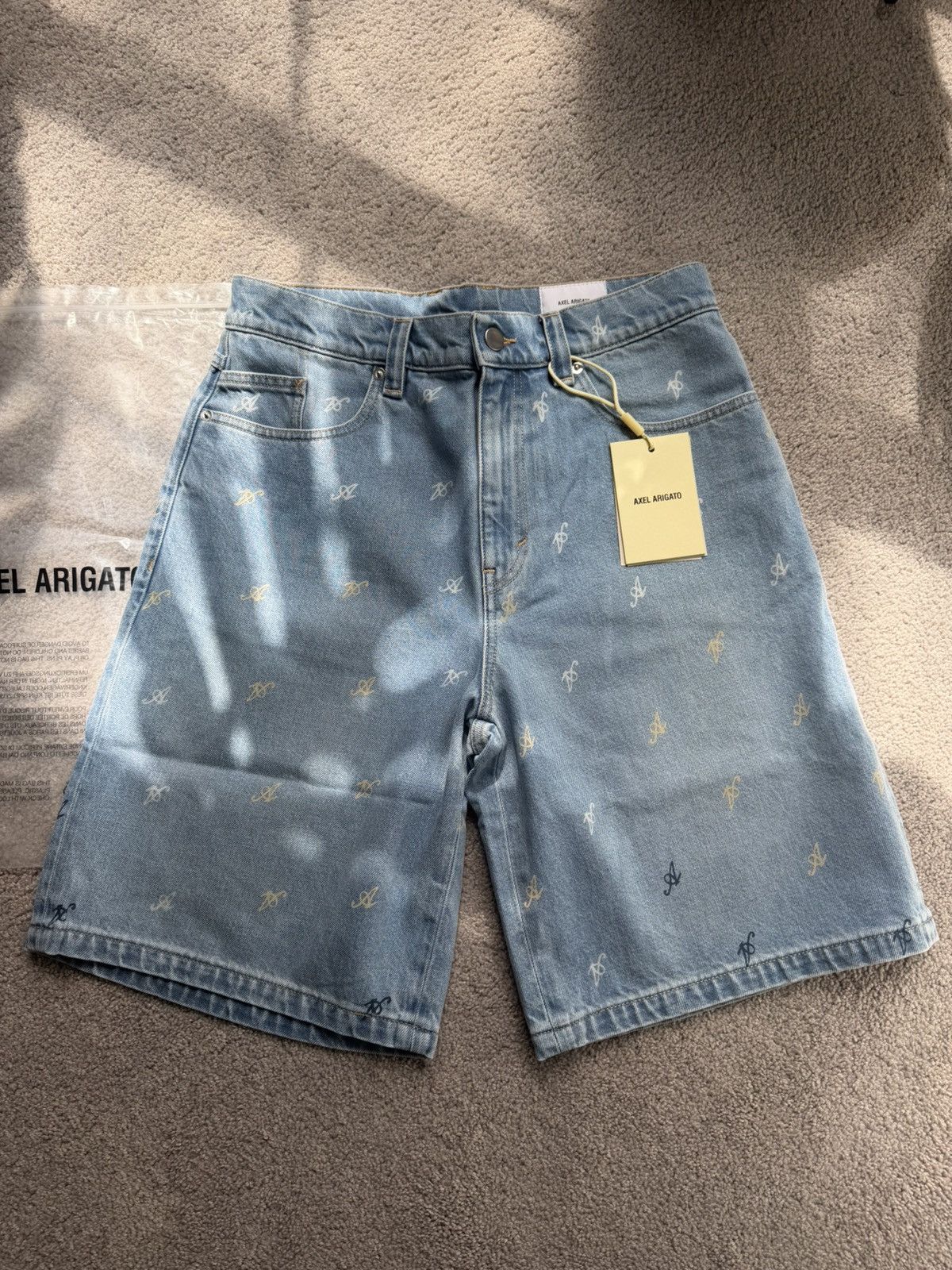 Axel Arigato Miles shorts Size US 29 - 1 Thumbnail