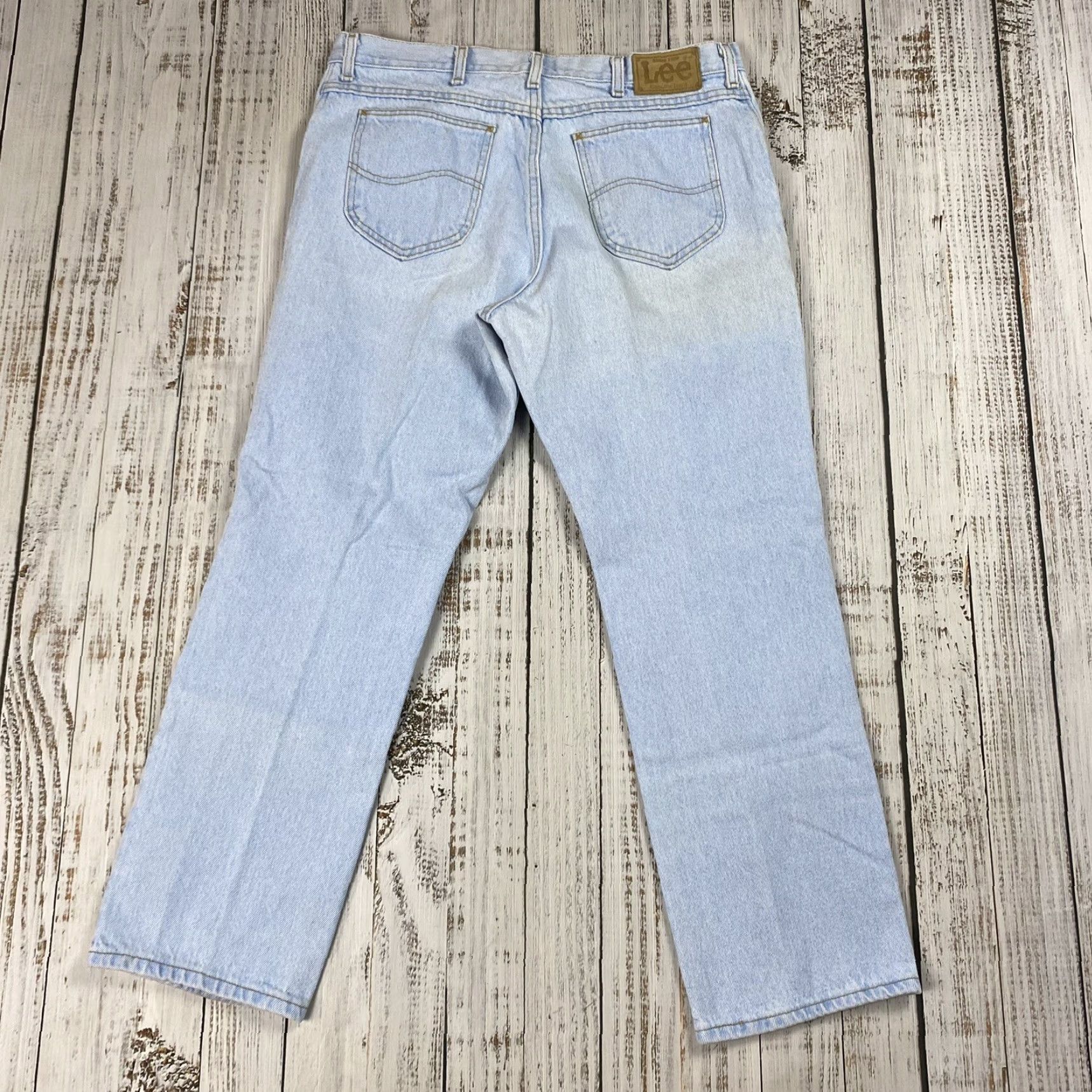 Lee VINTAGE Lee Classic Fit Jeans 38x30 Men Light Wash Blue 90s Denim United States Size US 38 / EU 54 - 7 Thumbnail