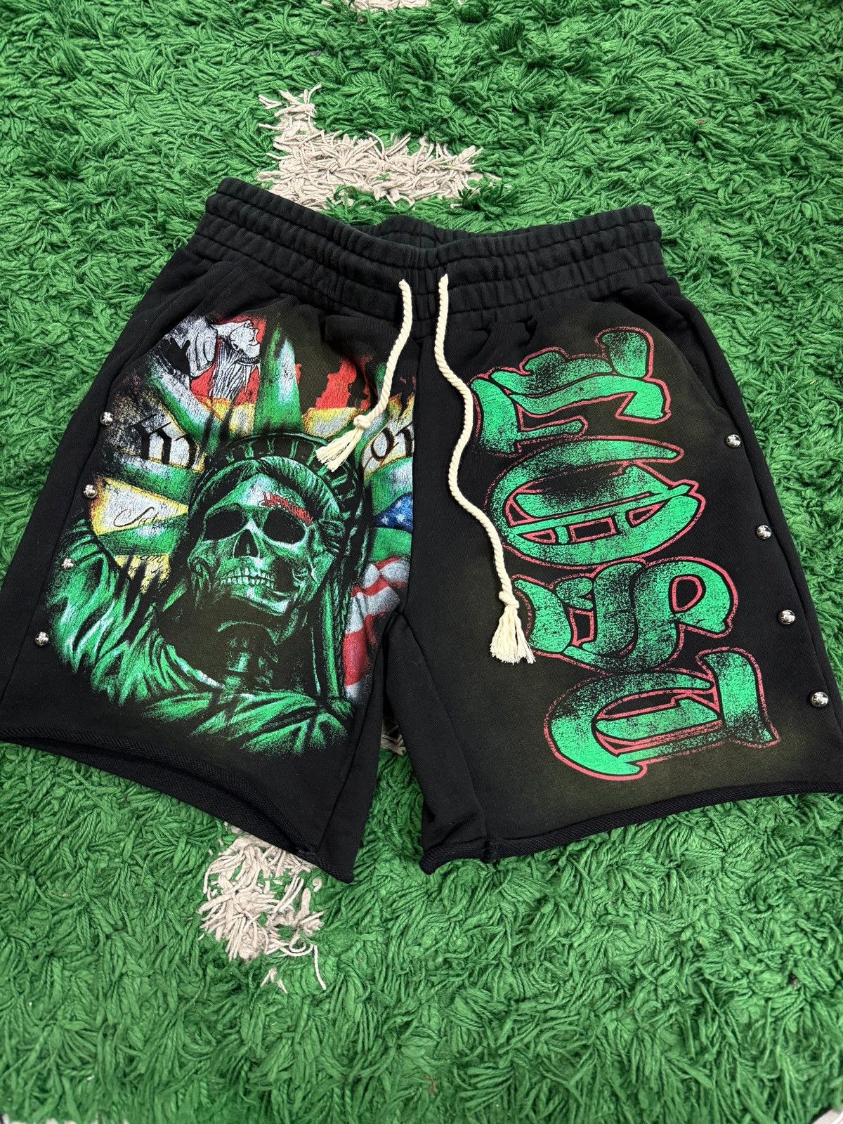 LOST INTRICACY Lost intricacy liberty shorts green Size US 38 / EU 54 - 1 Preview