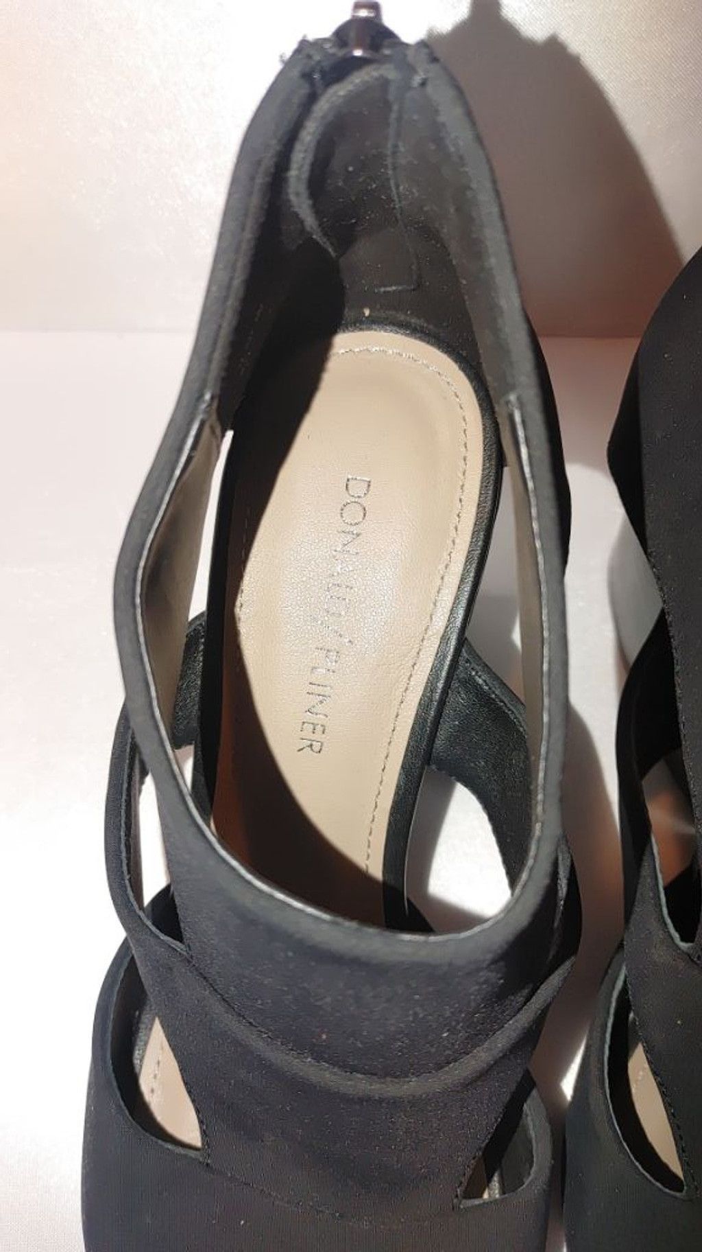 Donald Pliner Donald J. Pliner Sandals Size 8M Size US 8 / IT 38 - 6 Thumbnail