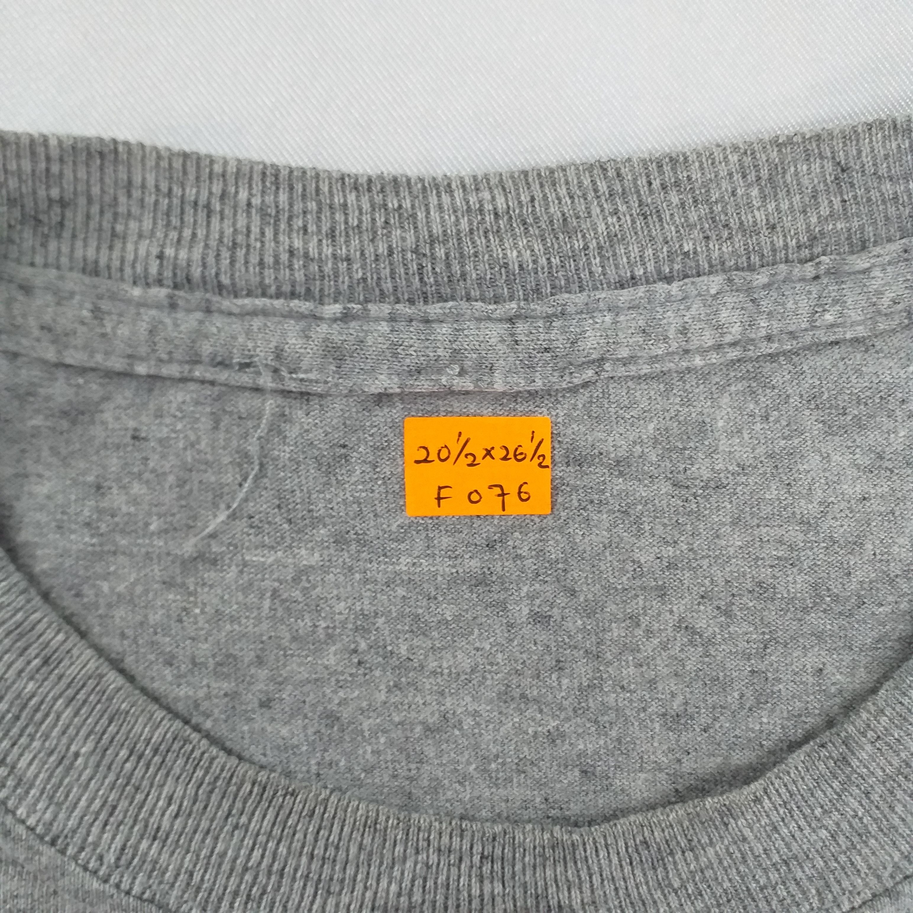 Japanese Brand Vintage Surrender The Booty Aruba Tshirt -F076 Size US M / EU 48-50 / 2 - 5 Thumbnail