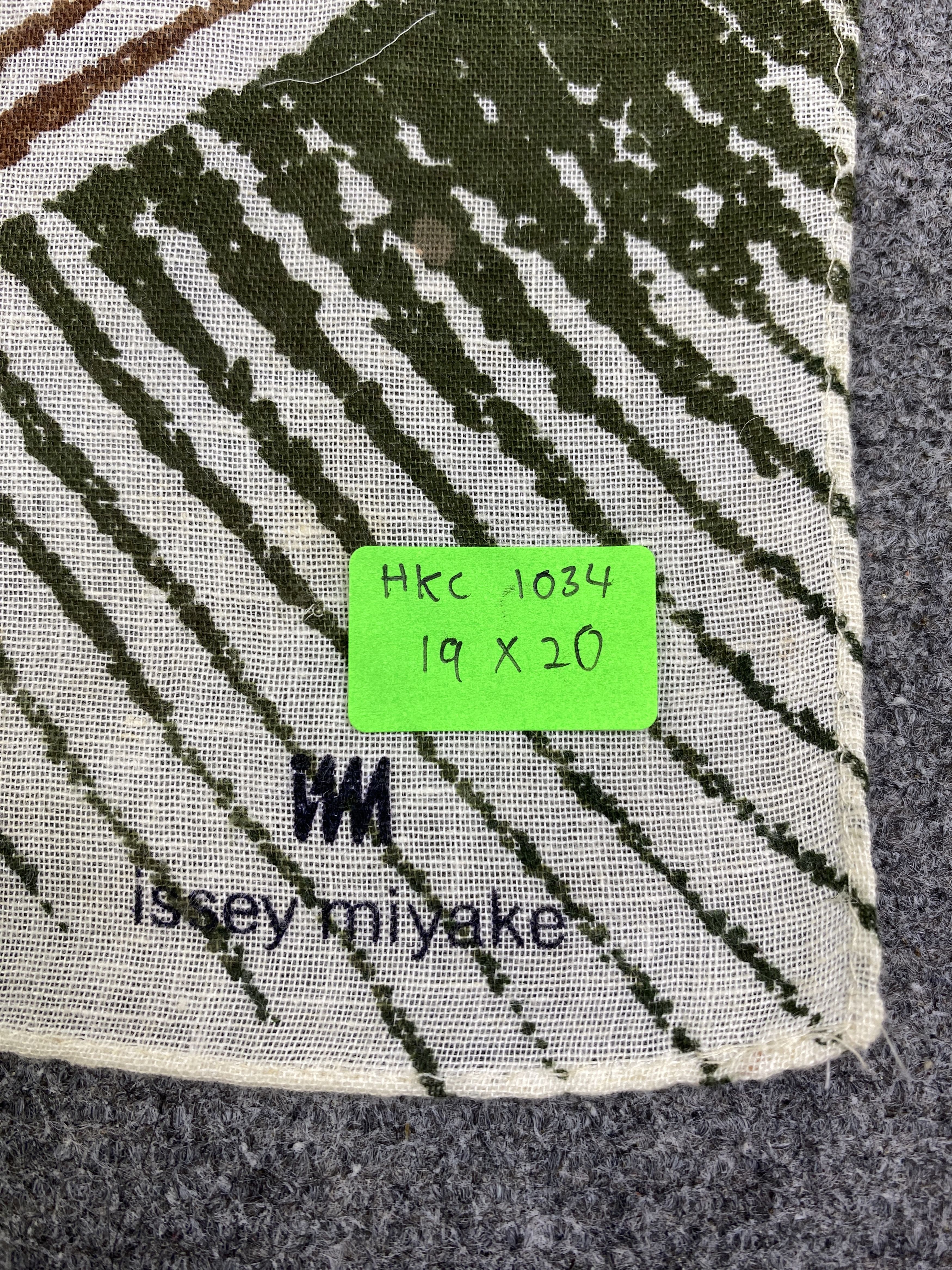 Issey Miyake Vintage Issey Miyake Handkerchief / Neckerchief HKC1034 Size ONE SIZE - 7 Thumbnail